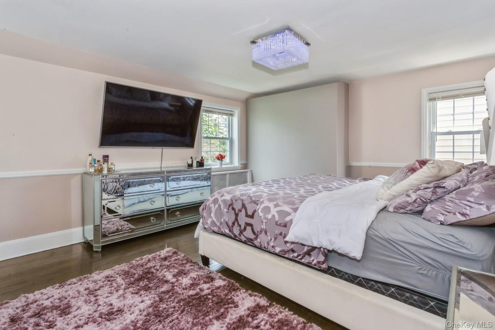 1 Howland Road, East Rockaway, NY 11518