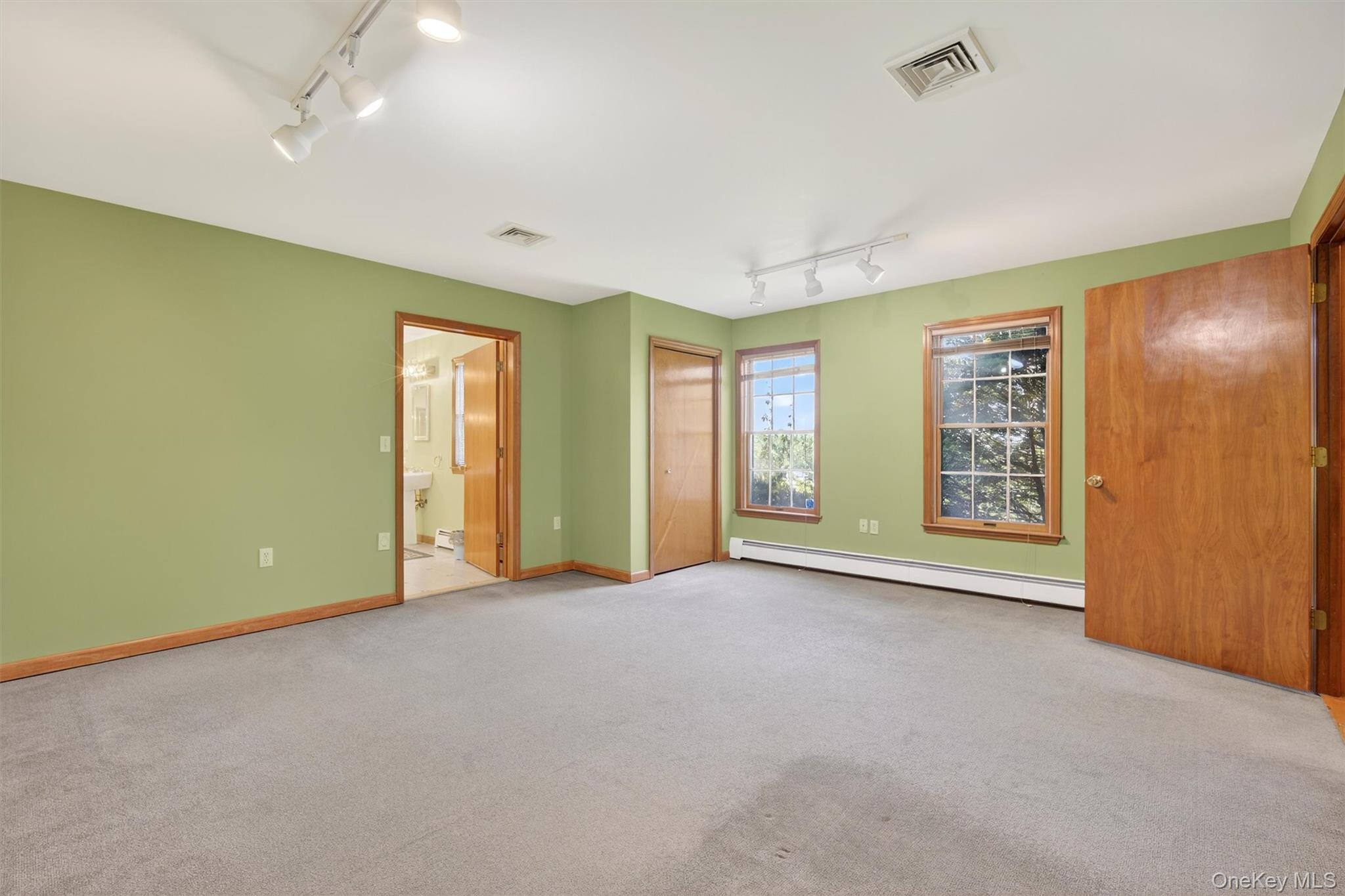 561 Toleman Road, Rock Tavern, NY 12575