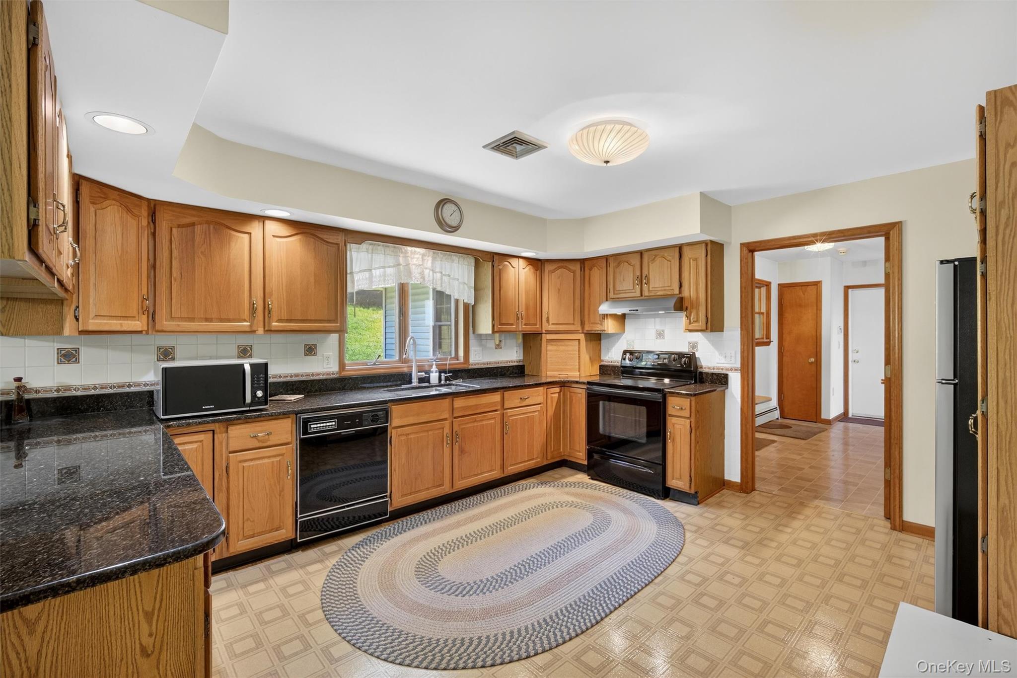 561 Toleman Road, Rock Tavern, NY 12575