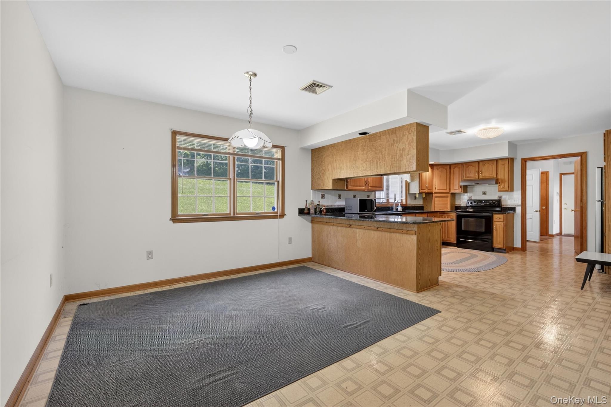 561 Toleman Road, Rock Tavern, NY 12575