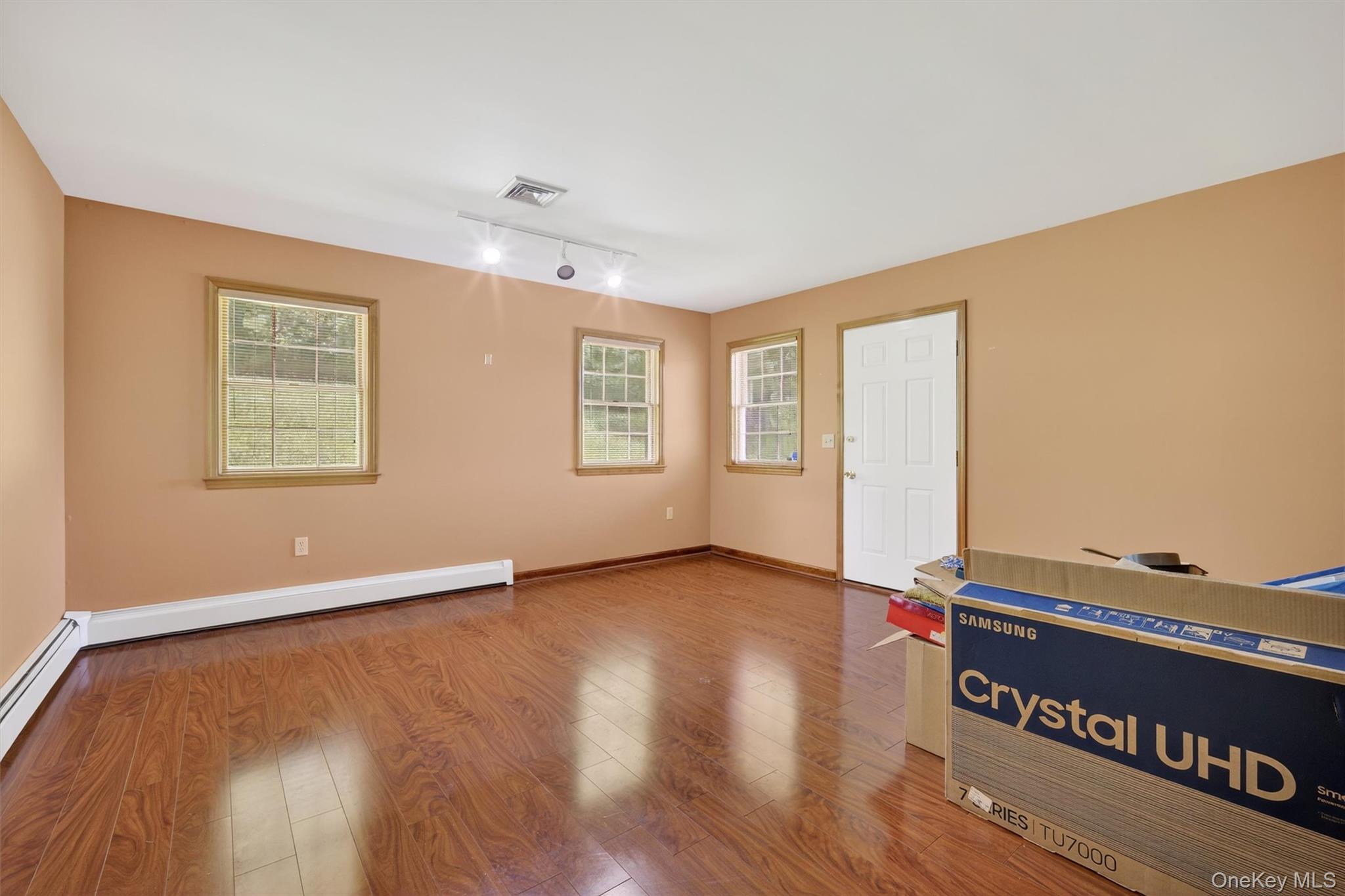 561 Toleman Road, Rock Tavern, NY 12575