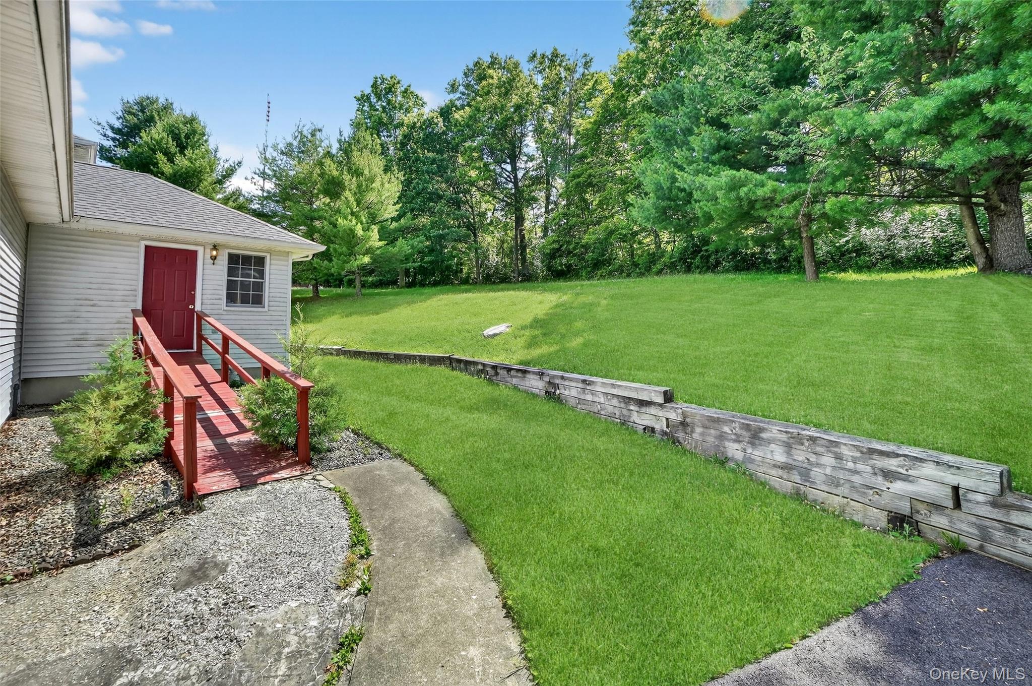 561 Toleman Road, Rock Tavern, NY 12575