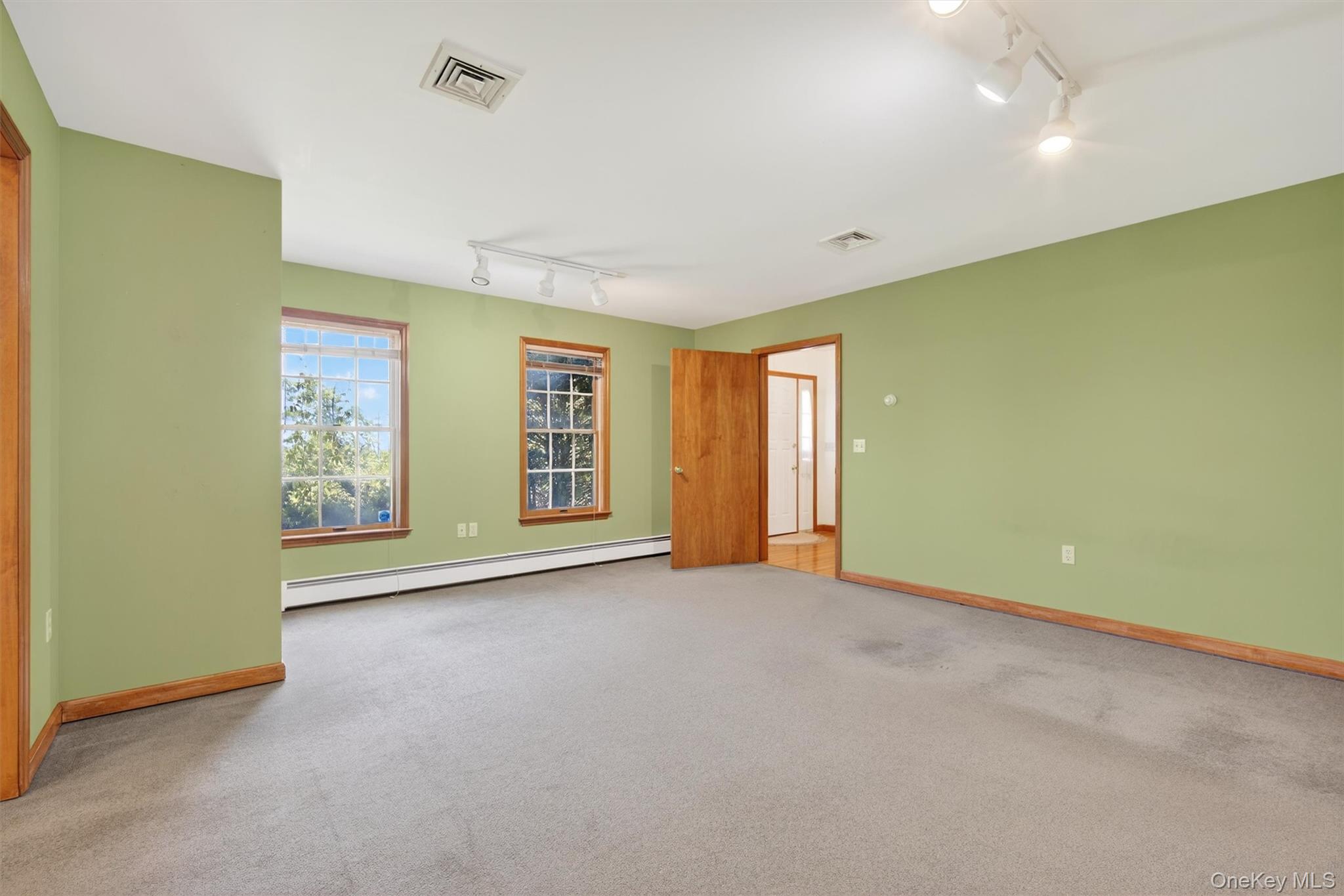 561 Toleman Road, Rock Tavern, NY 12575