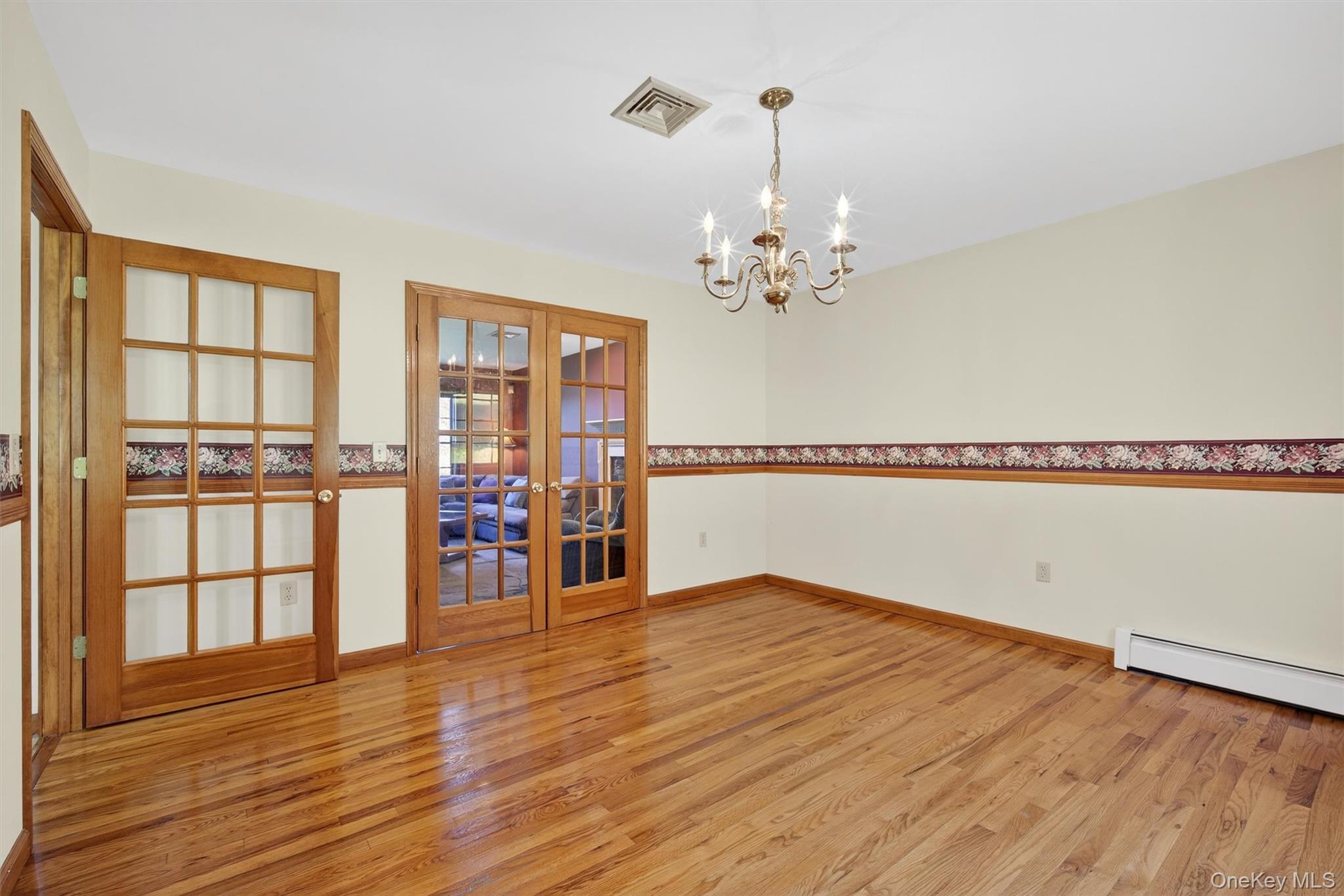 561 Toleman Road, Rock Tavern, NY 12575