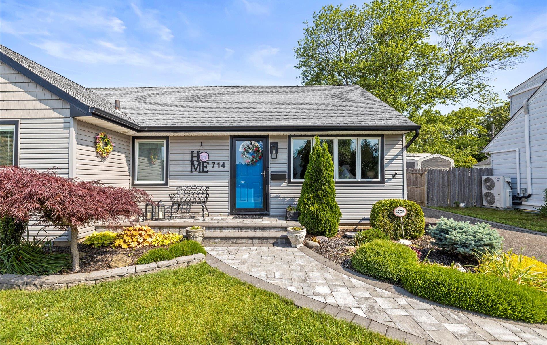 714 Barkley Avenue, East Meadow, NY 11554 | MLS #878030