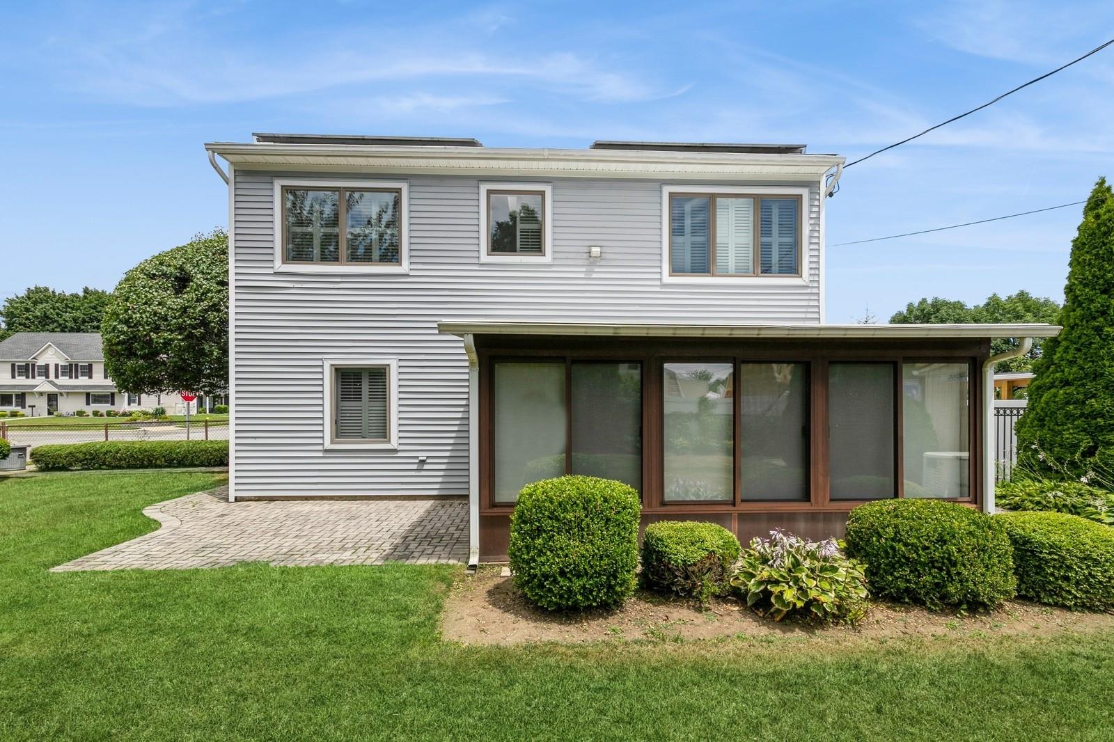 14 Cobble Lane, Levittown, NY 11756