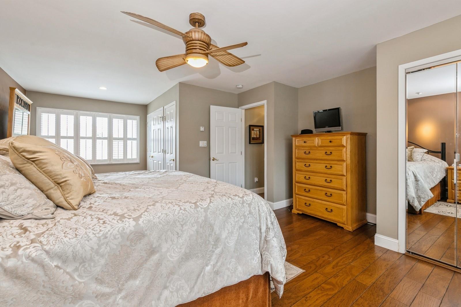 14 Cobble Lane, Levittown, NY 11756