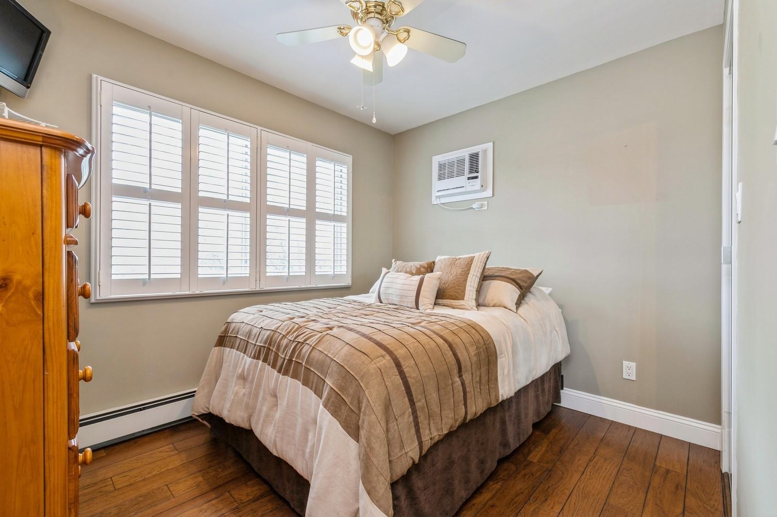 14 Cobble Lane, Levittown, NY 11756