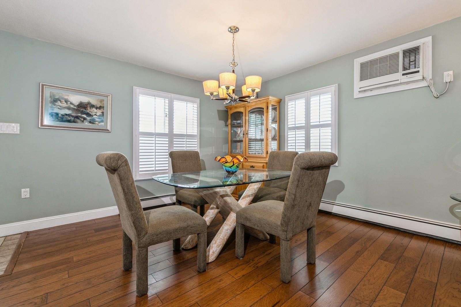 14 Cobble Lane, Levittown, NY 11756