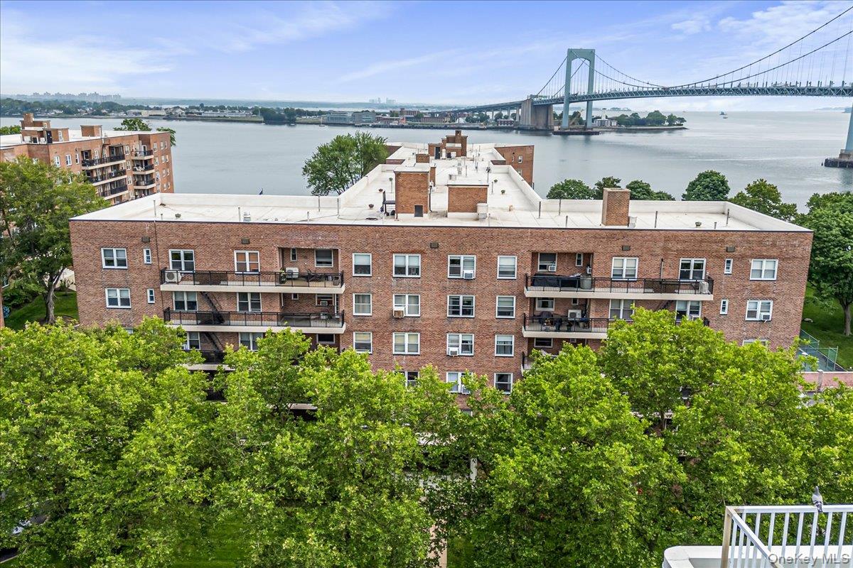 16241 Powells Cove Boulevard # 2S, Whitestone, NY 11357
