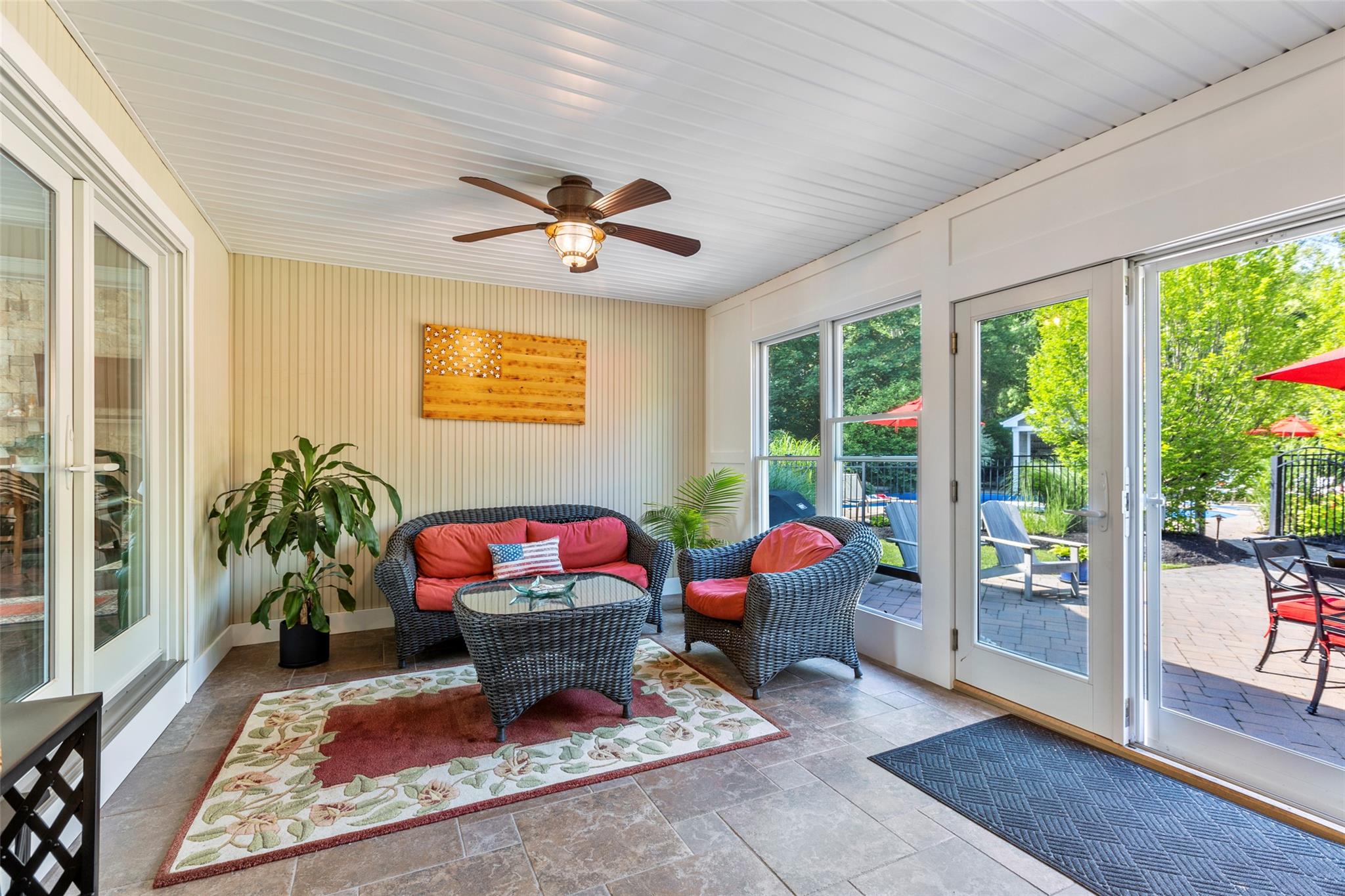 16 Dyke Road, Setauket, NY 11733