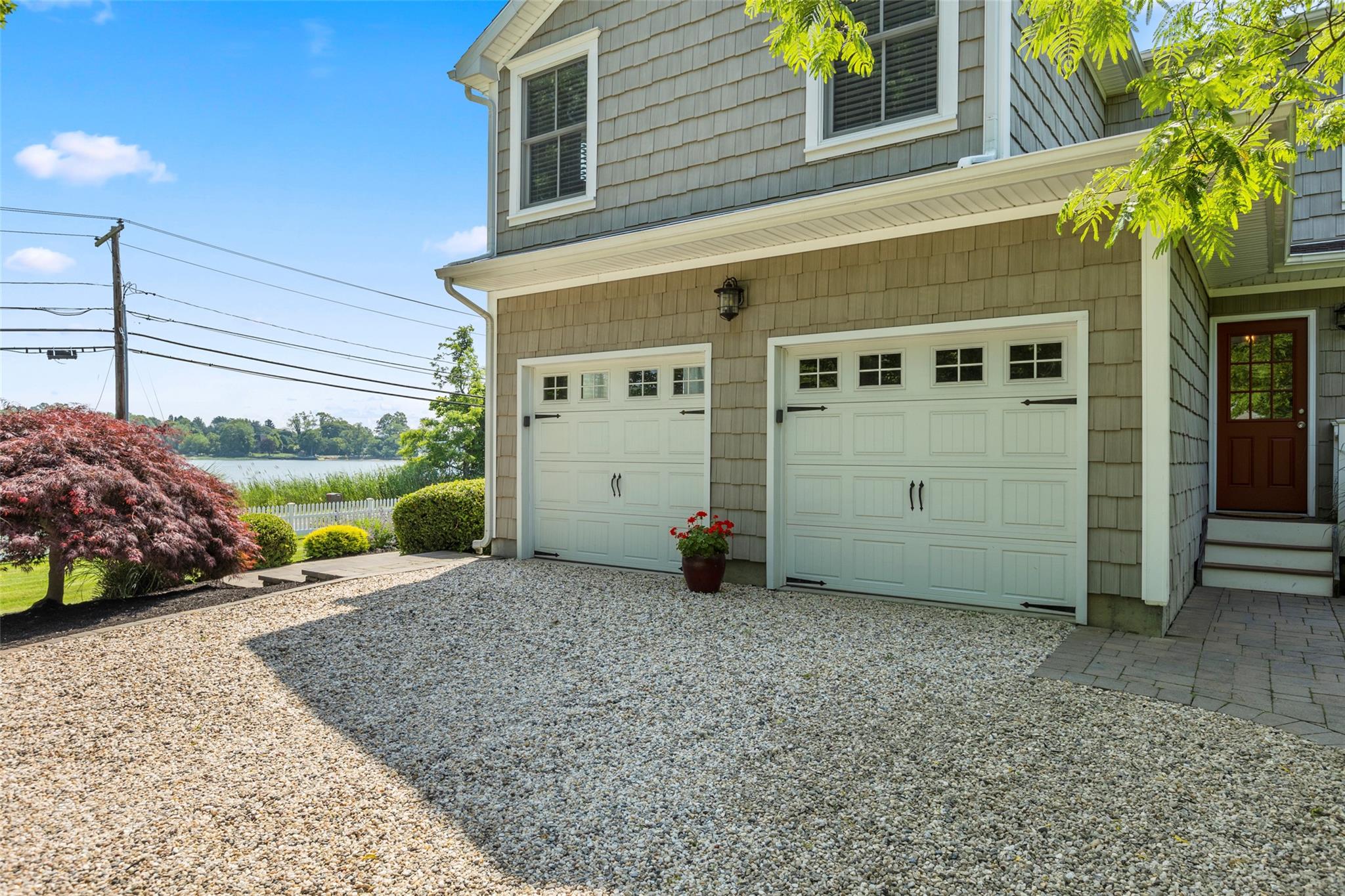 16 Dyke Road, Setauket, NY 11733