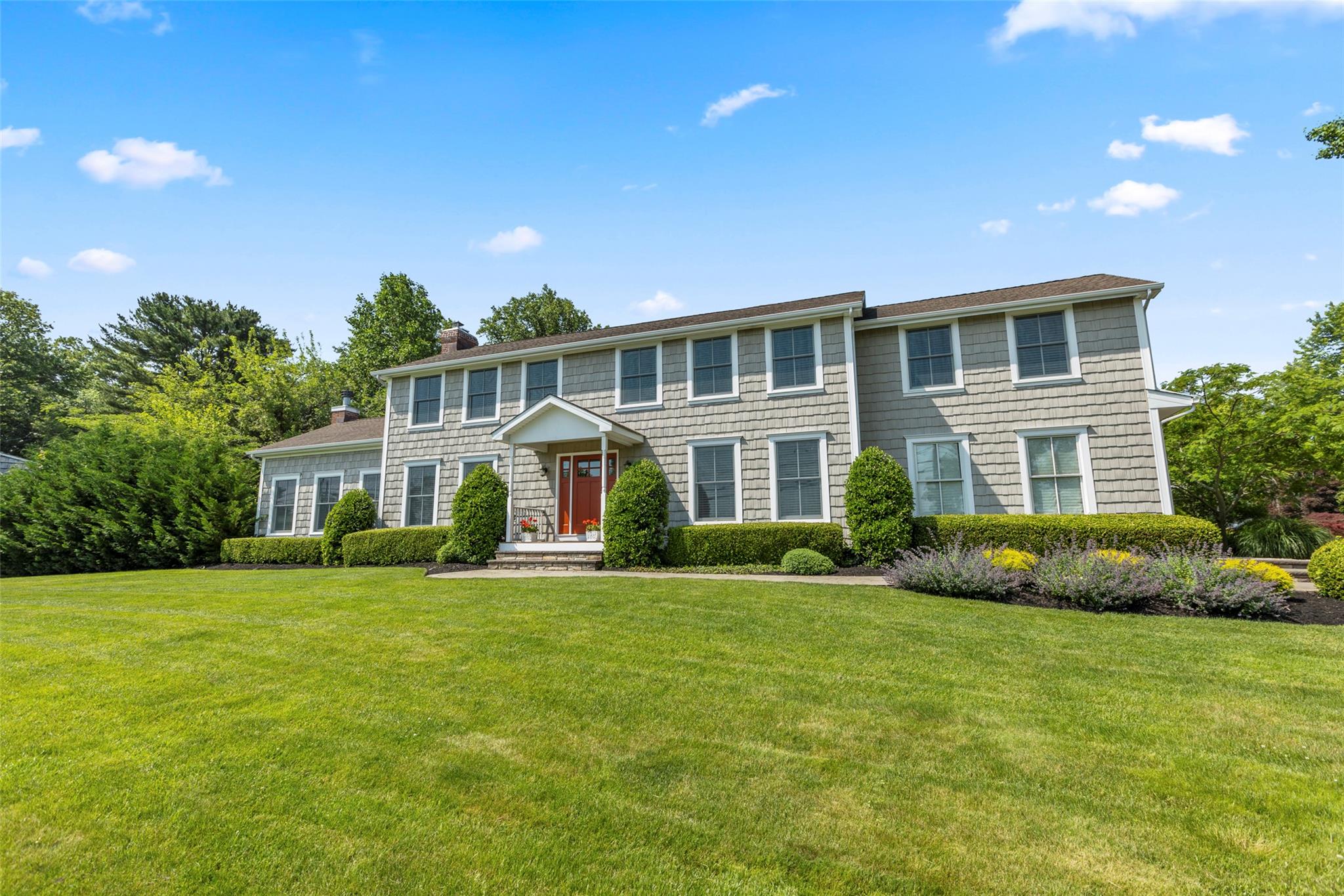 16 Dyke Road, Setauket, NY 11733