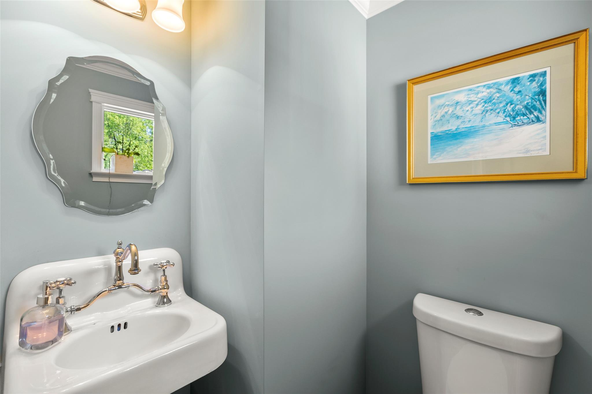 16 Dyke Road, Setauket, NY 11733