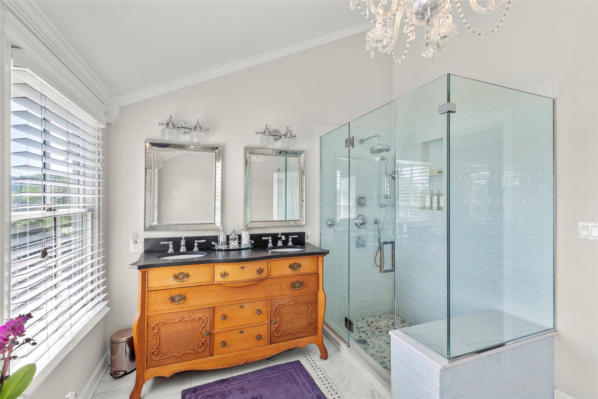 16 Dyke Road, Setauket, NY 11733