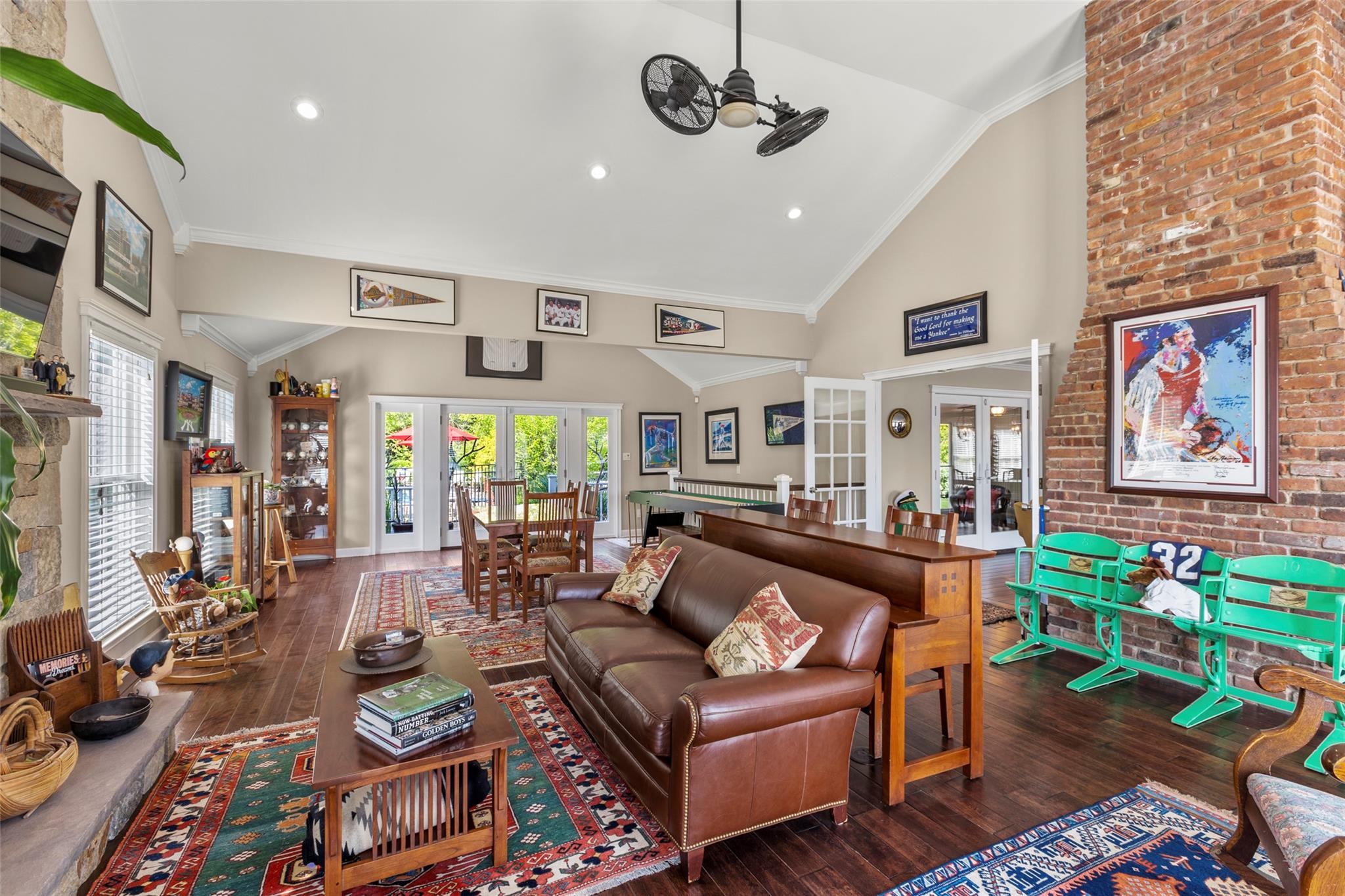 16 Dyke Road, Setauket, NY 11733