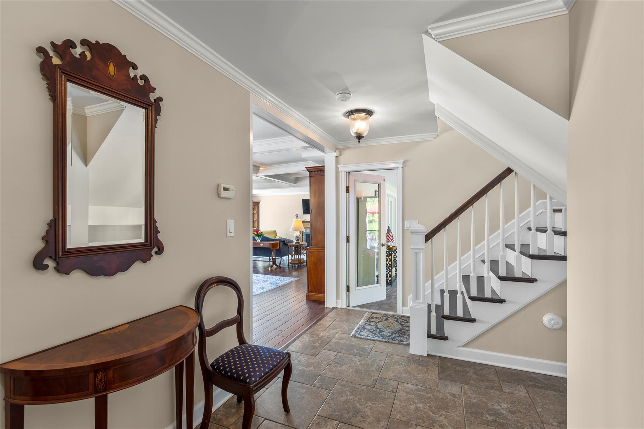 16 Dyke Road, Setauket, NY 11733