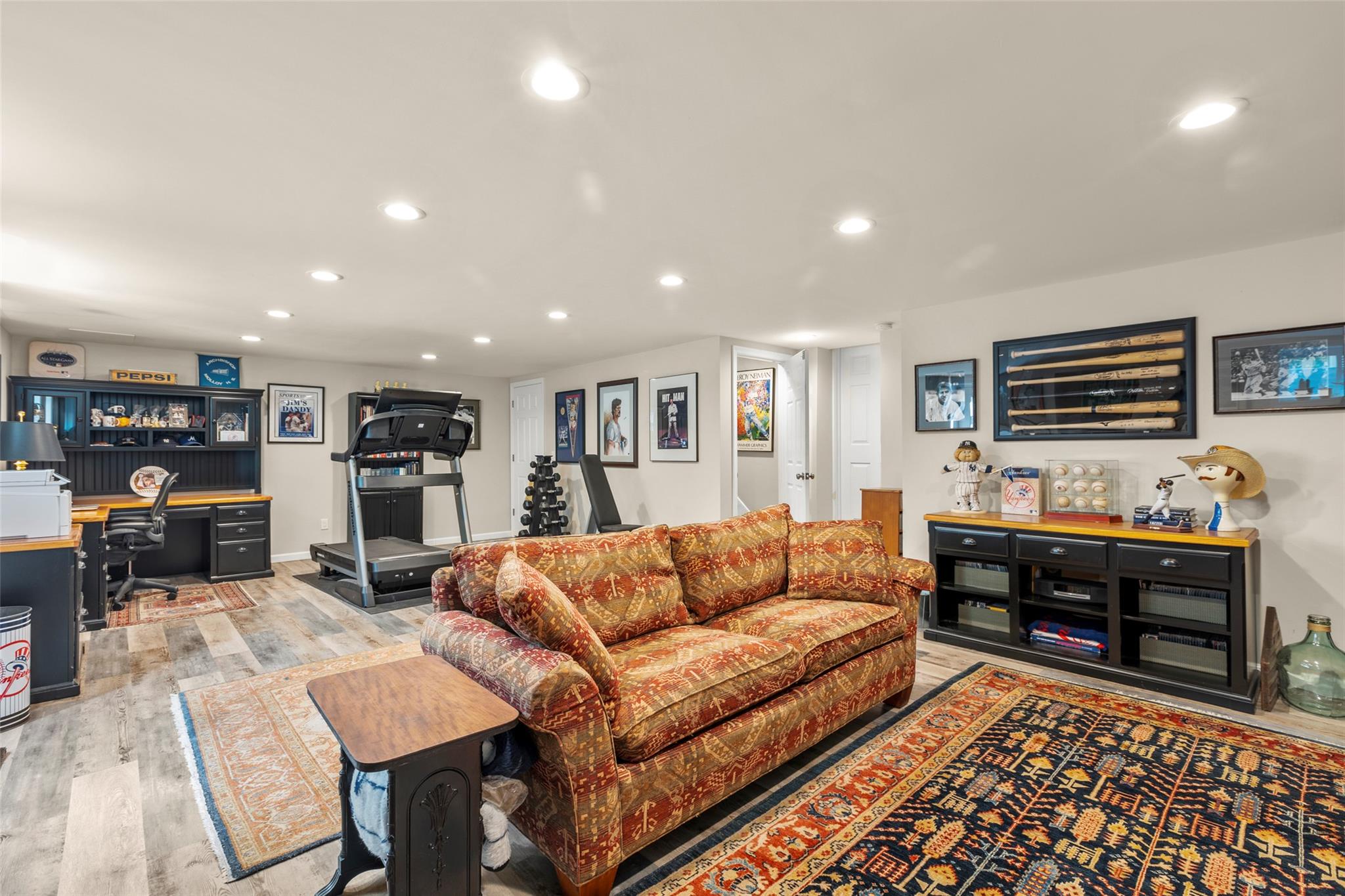 16 Dyke Road, Setauket, NY 11733