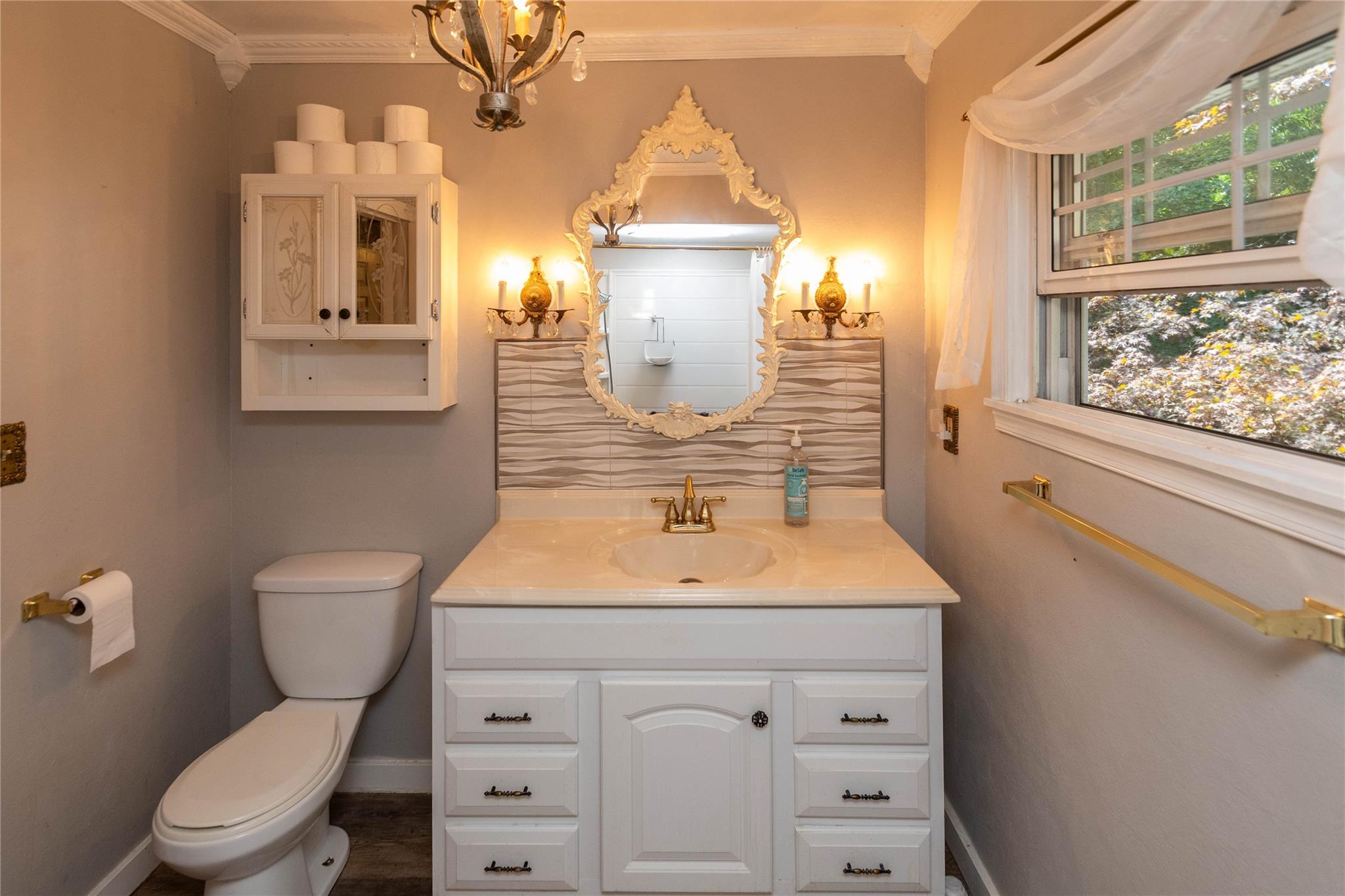 12 Woodside Place, Highland, NY 12528