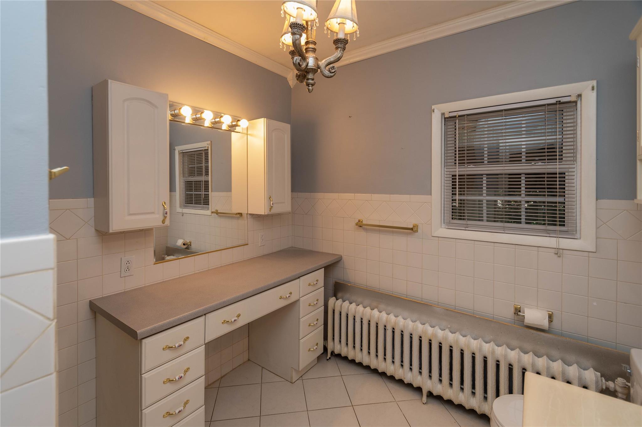 12 Woodside Place, Highland, NY 12528