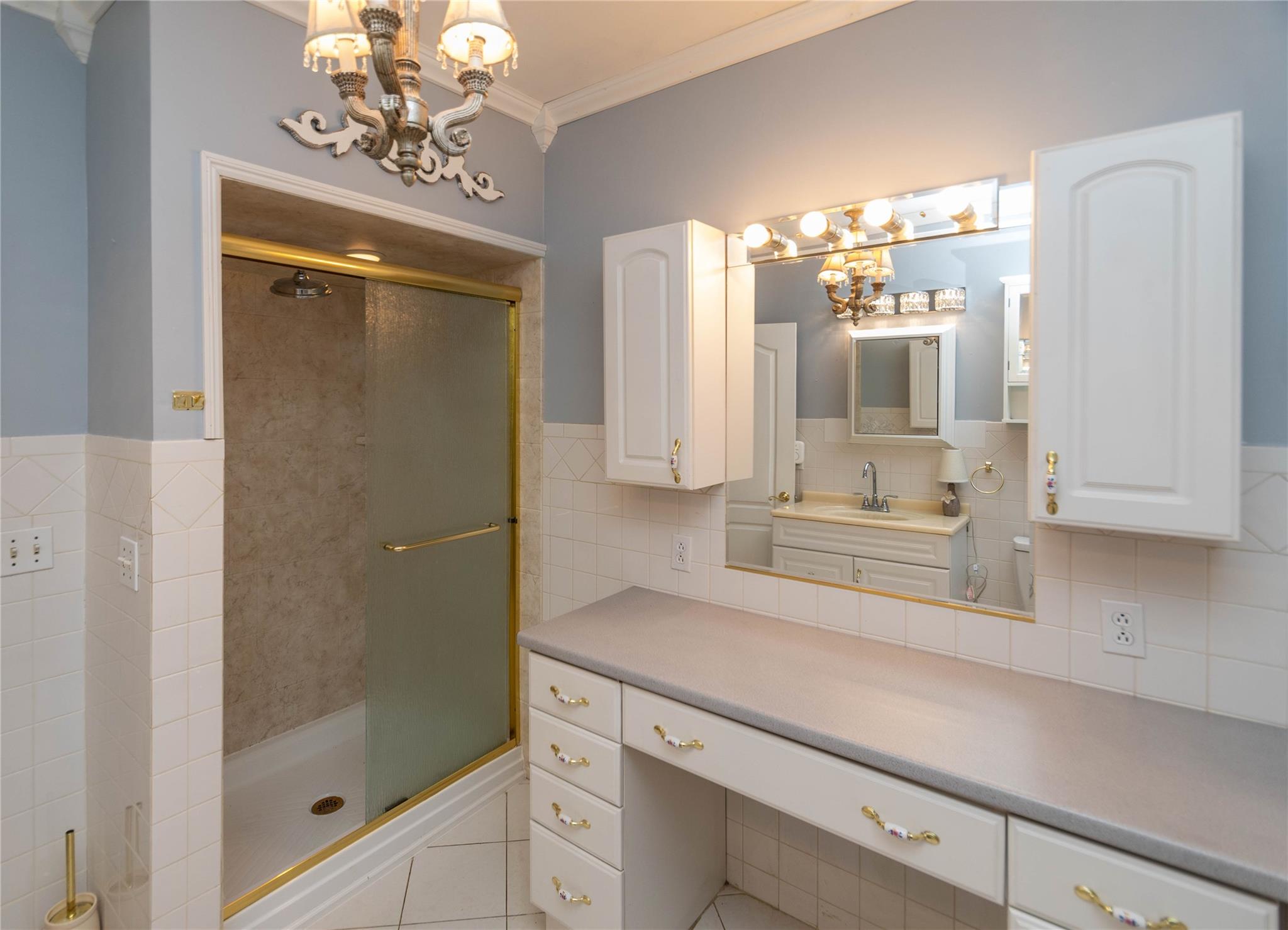 12 Woodside Place, Highland, NY 12528