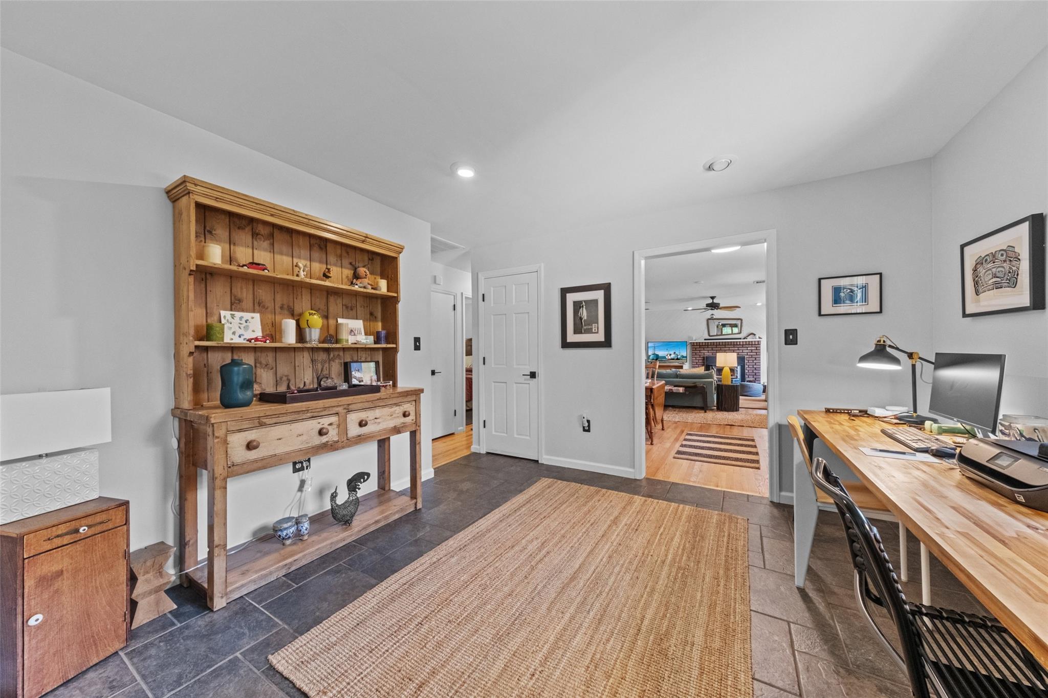 16 Sarvis Lane, Newburgh, NY 12550