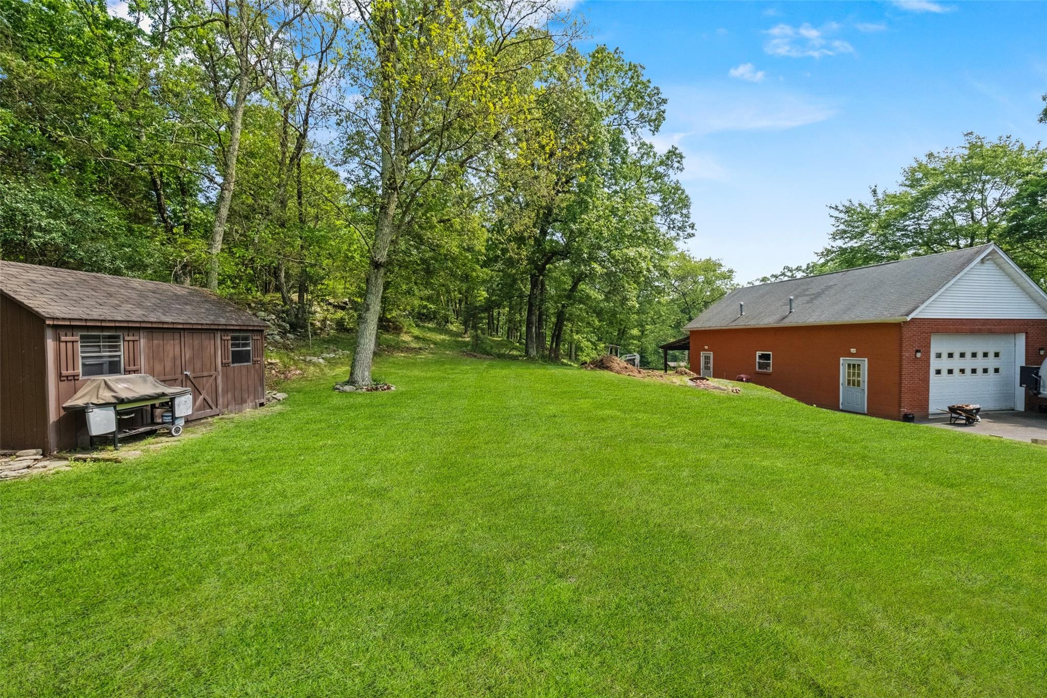 16 Sarvis Lane, Newburgh, NY 12550