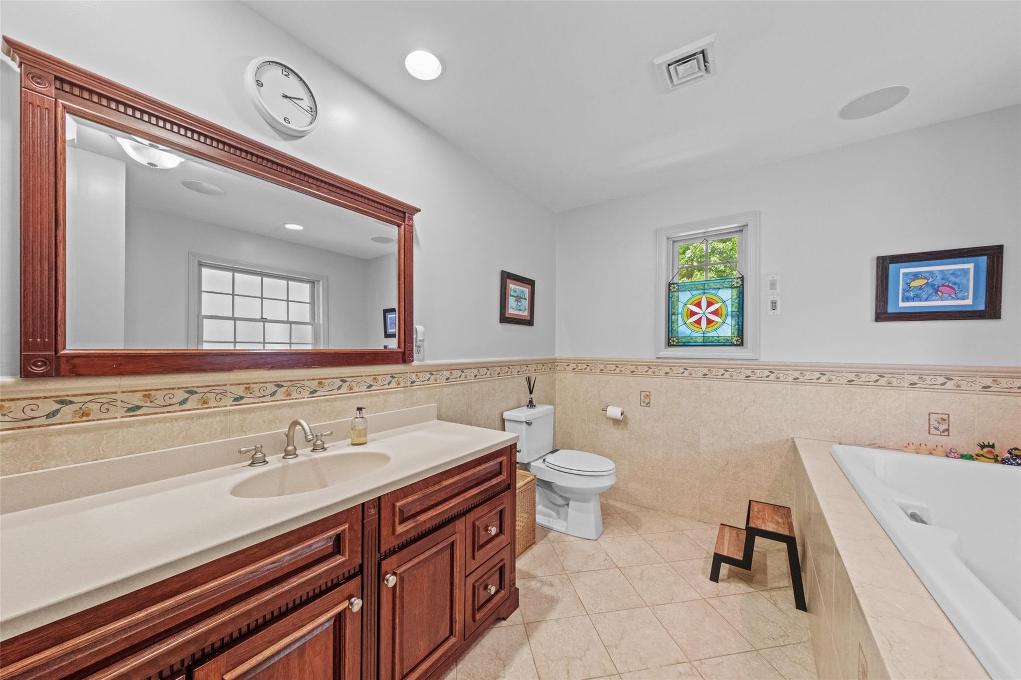 16 Sarvis Lane, Newburgh, NY 12550