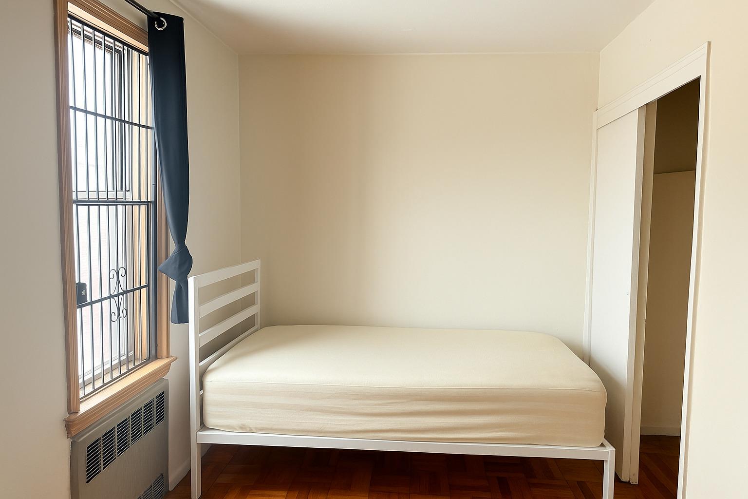 74-02 43 Avenue # 2L, Elmhurst, NY 11373