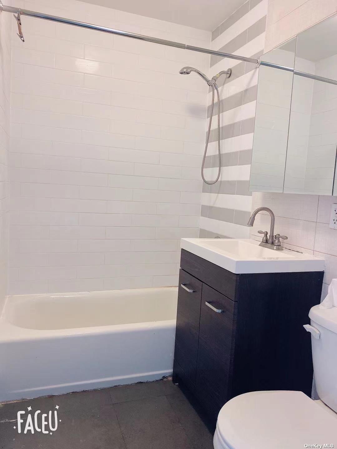 144-85 Roosevelt Avenue # 5E, Flushing, NY 11354