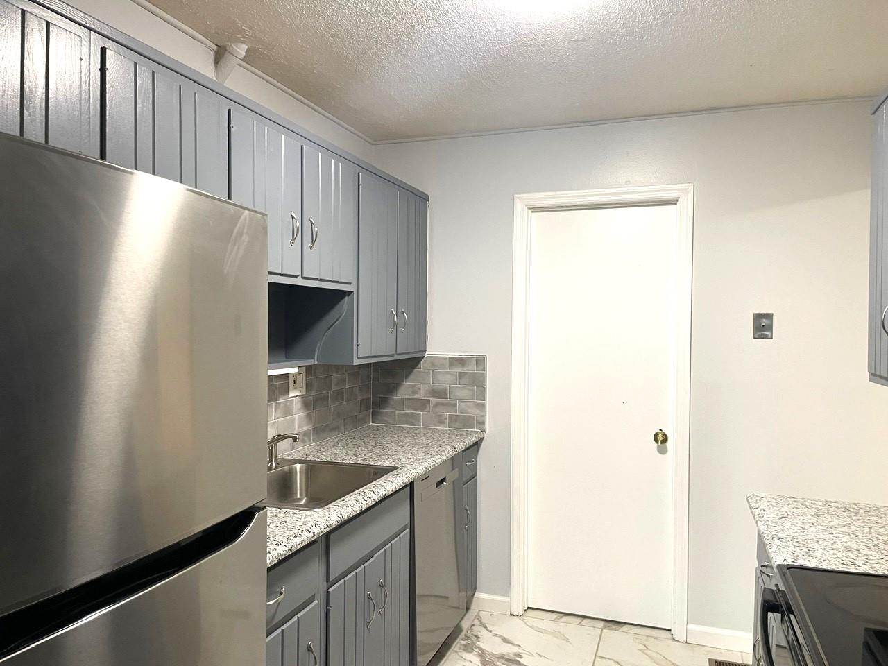 12 Sunstone Drive, Poughkeepsie, NY 12603