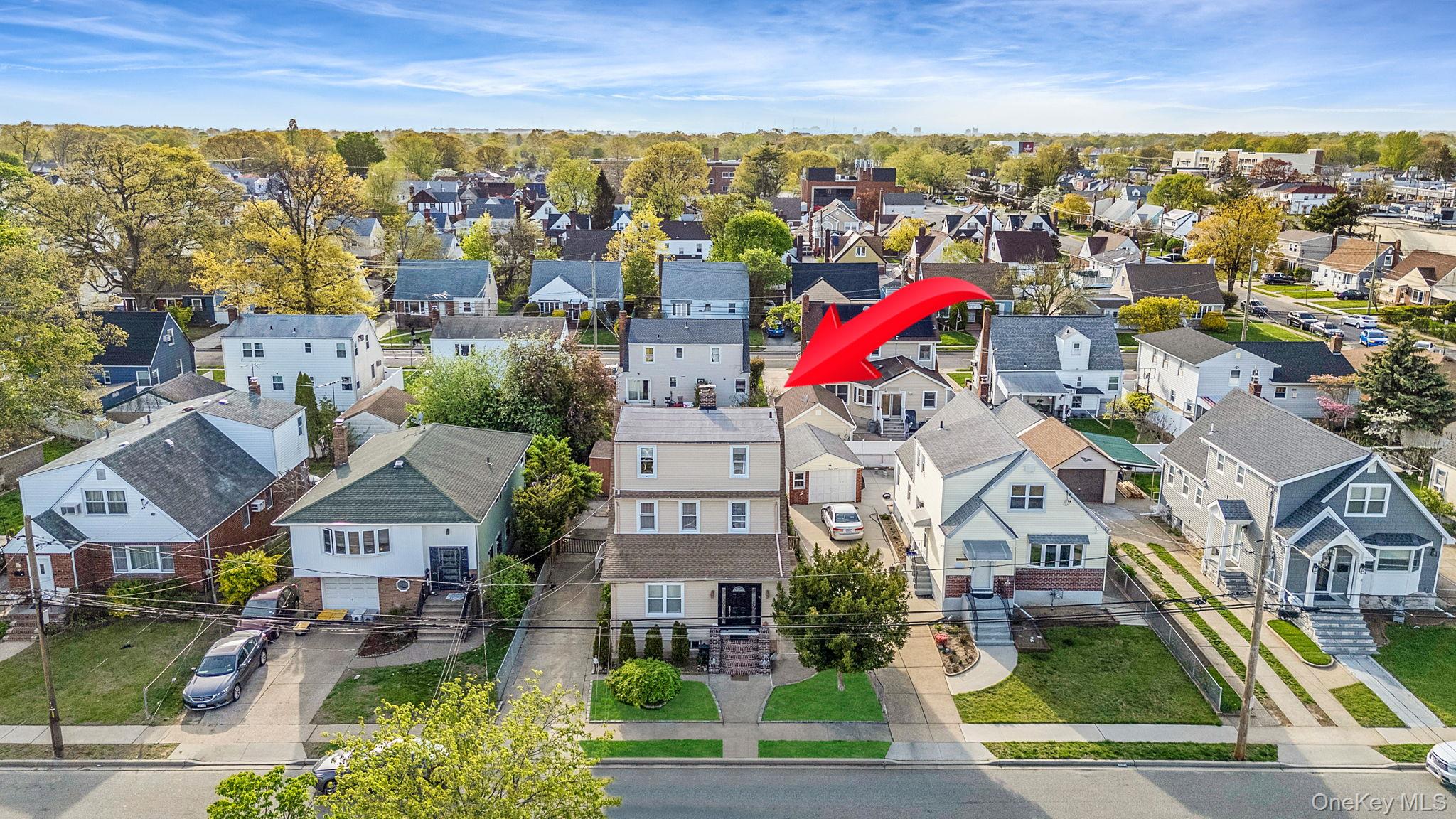 42 S Montague Street, Valley Stream, NY 11580