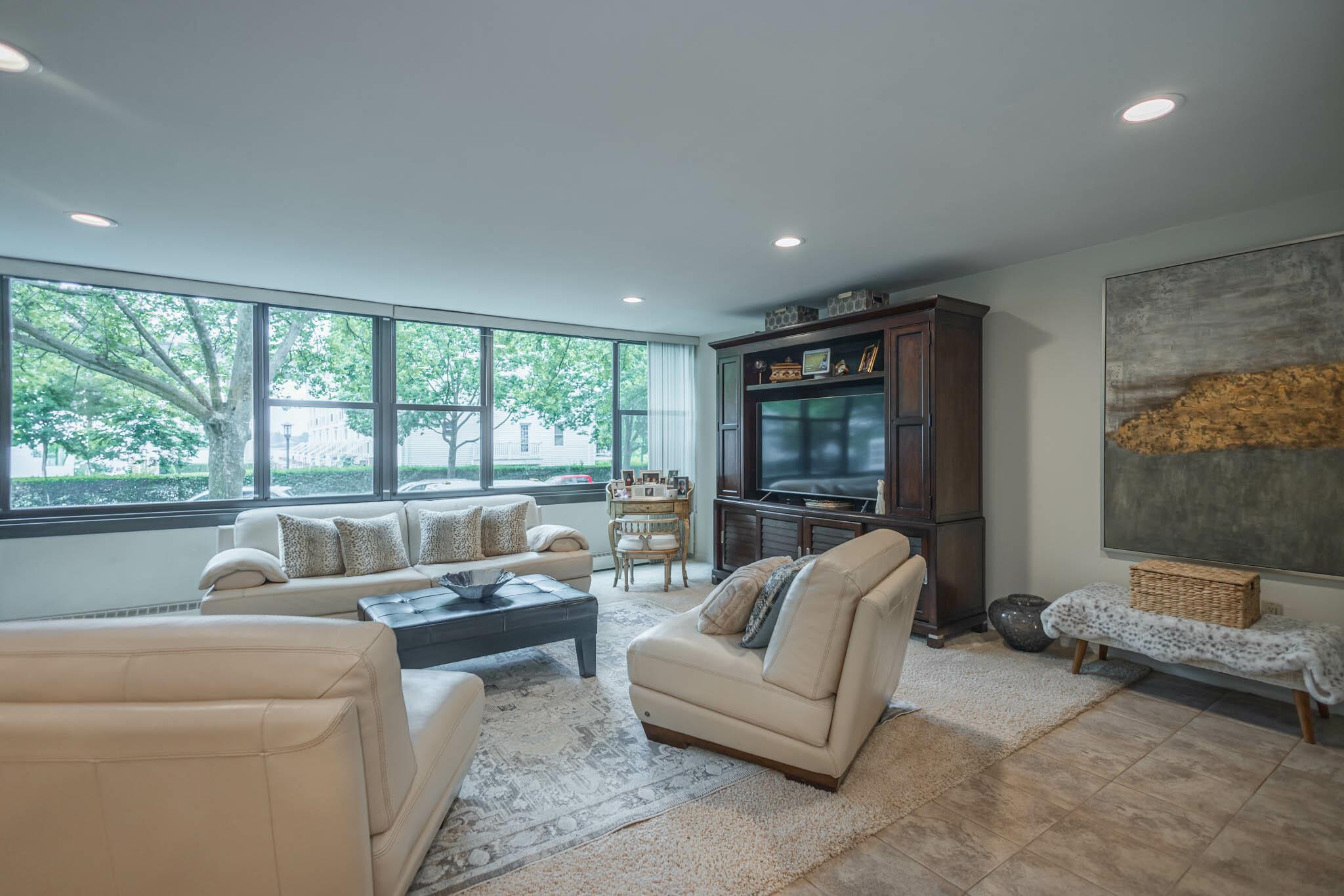 166-35 9th Avenue # 2C, Beechhurst, NY 11357