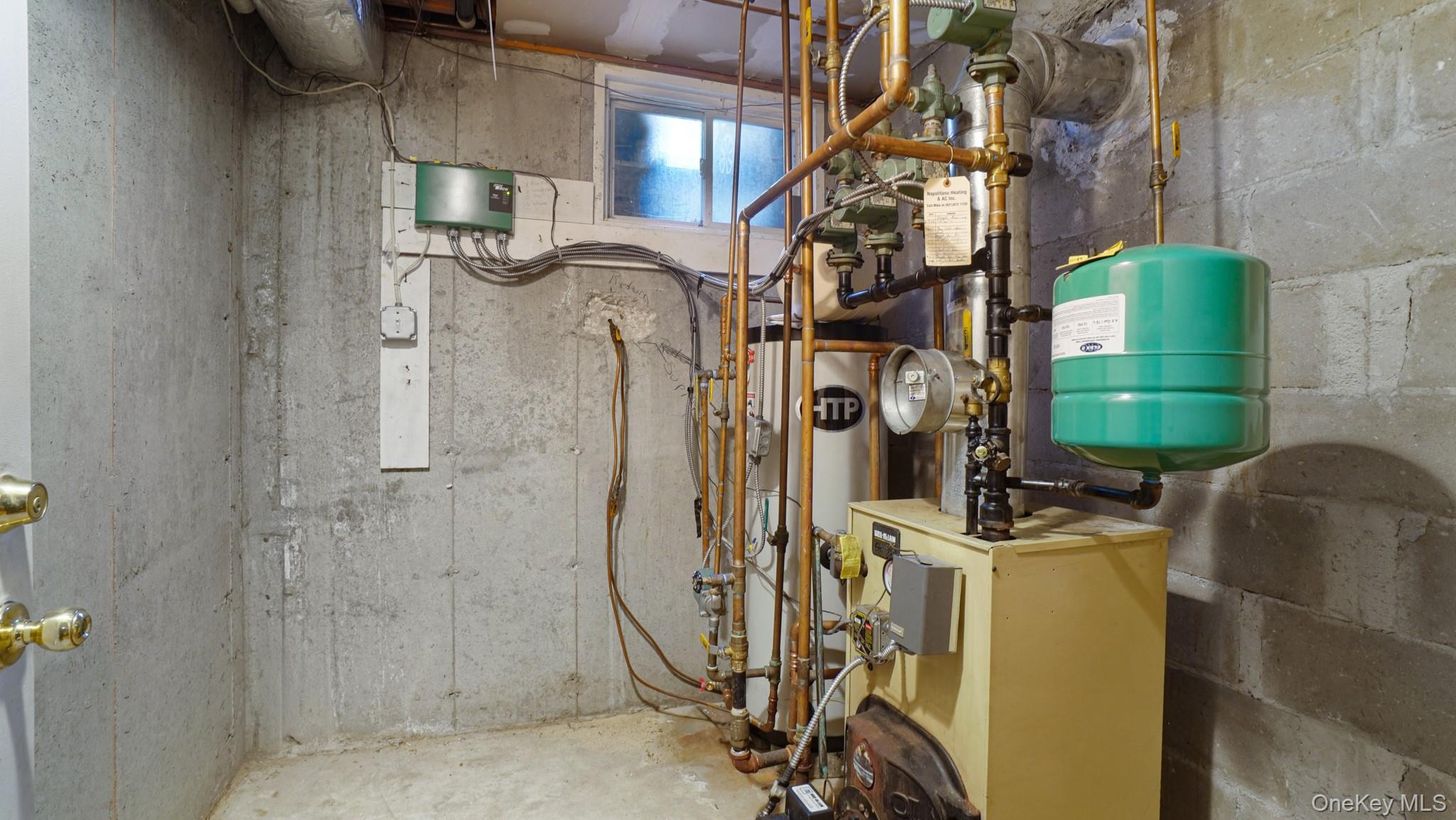 59 Lidge Drive, Farmingville, NY 11738