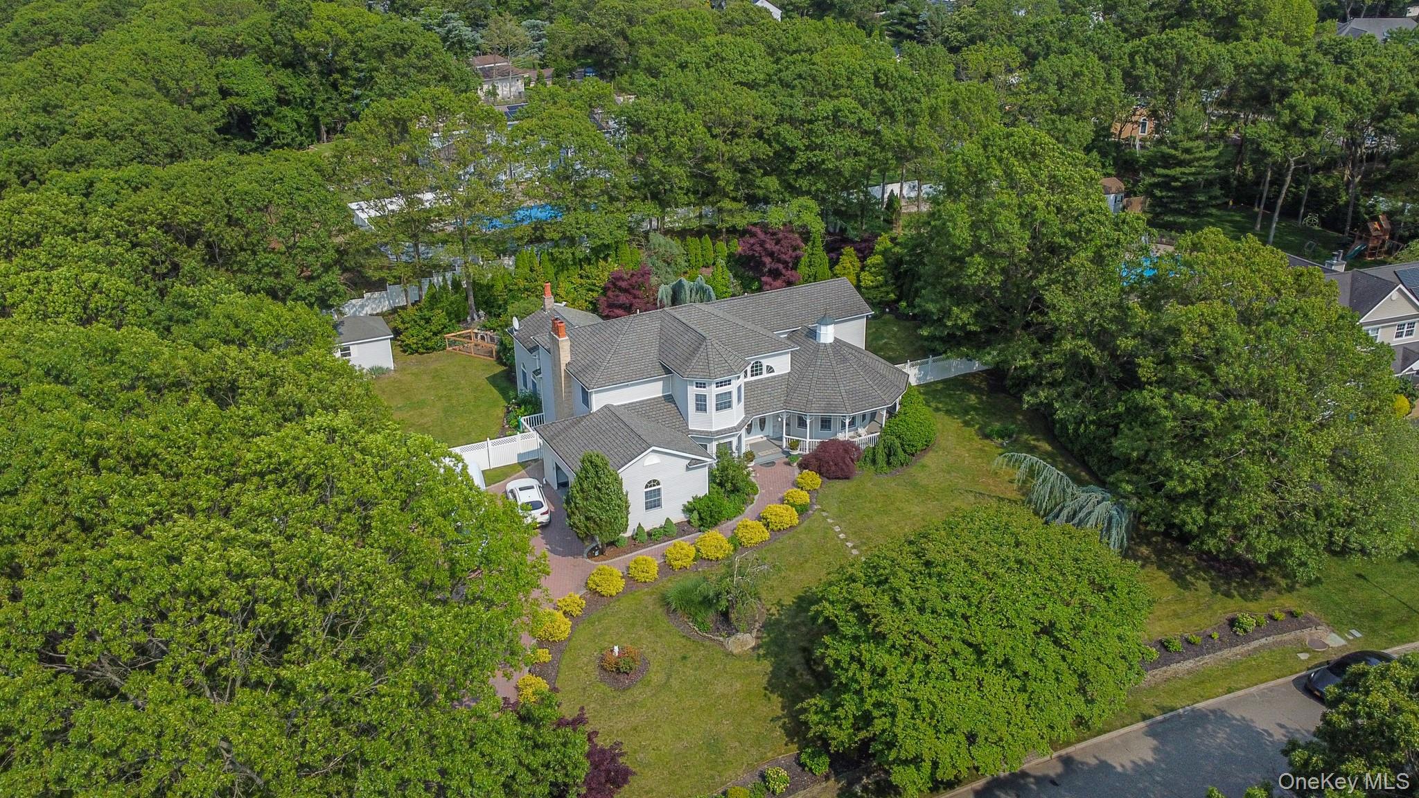 59 Lidge Drive, Farmingville, NY 11738