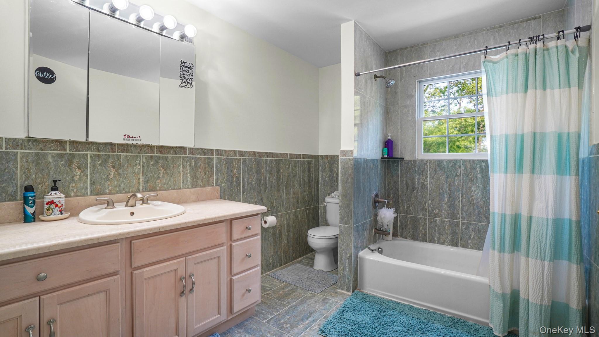 59 Lidge Drive, Farmingville, NY 11738