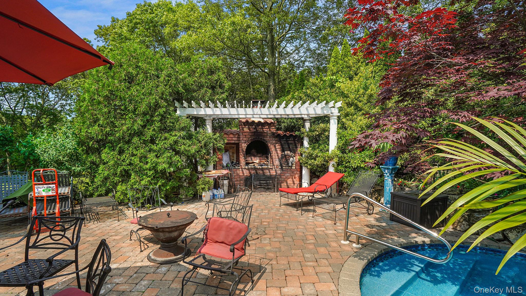 59 Lidge Drive, Farmingville, NY 11738