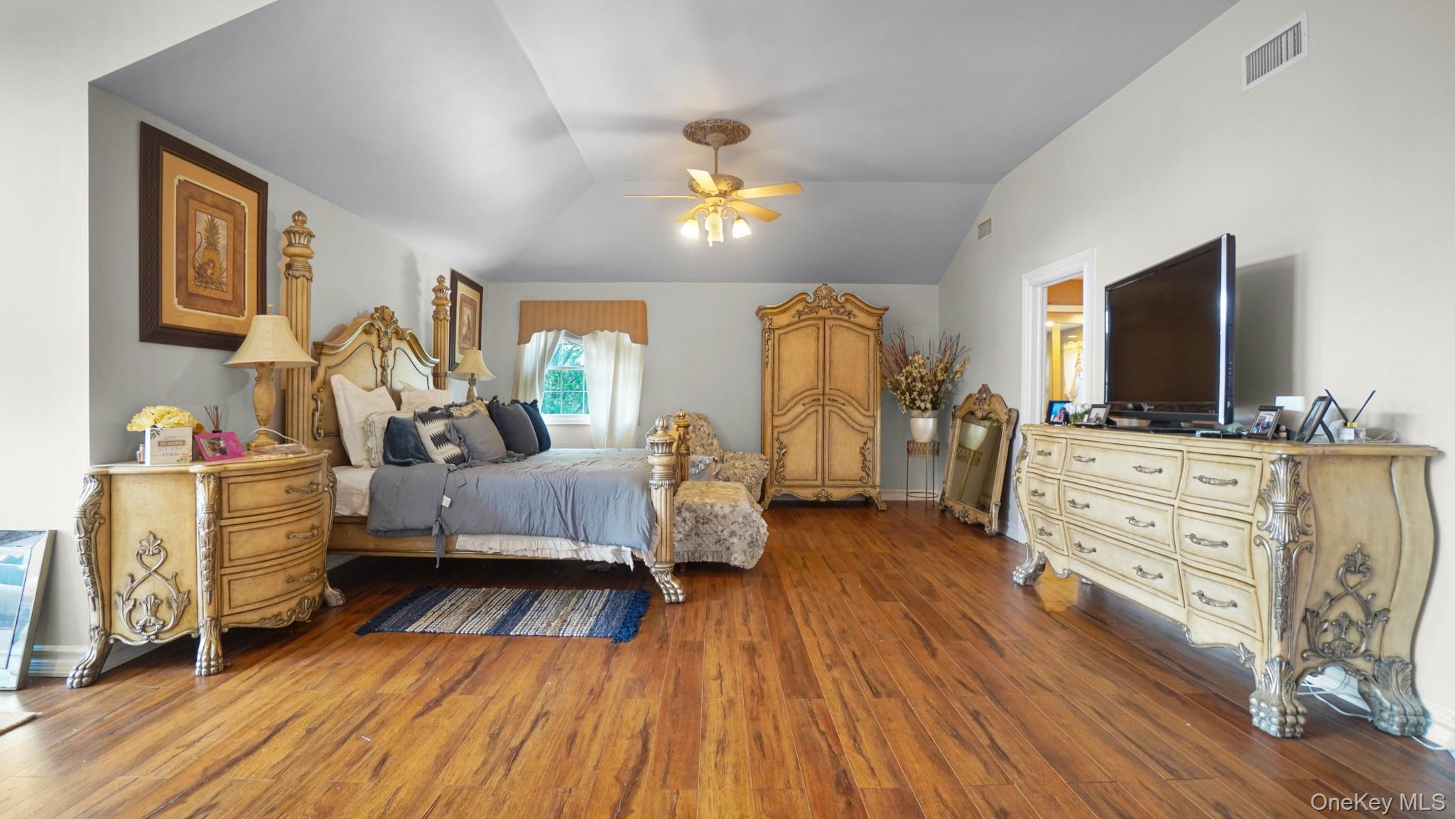 59 Lidge Drive, Farmingville, NY 11738