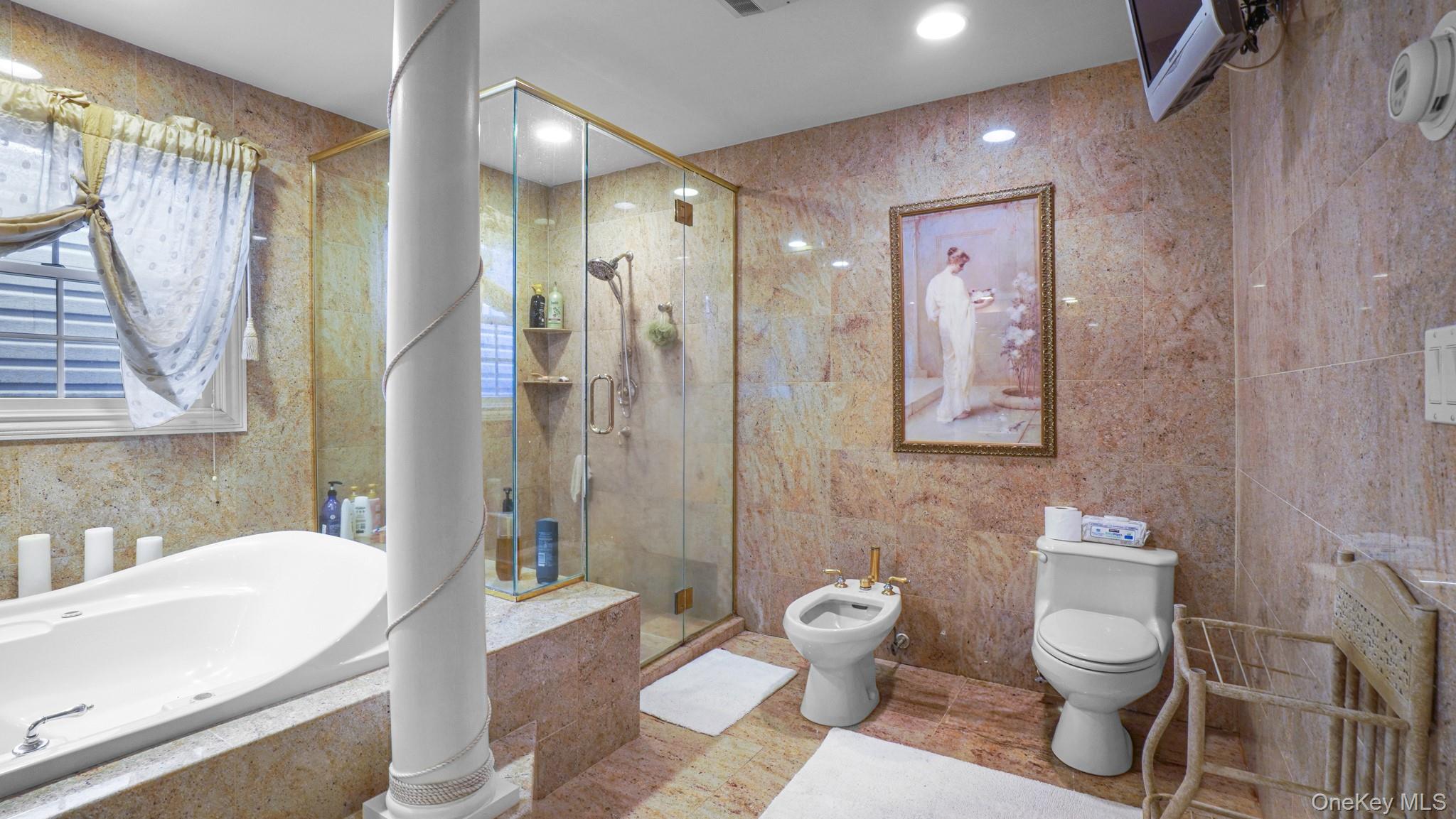 59 Lidge Drive, Farmingville, NY 11738