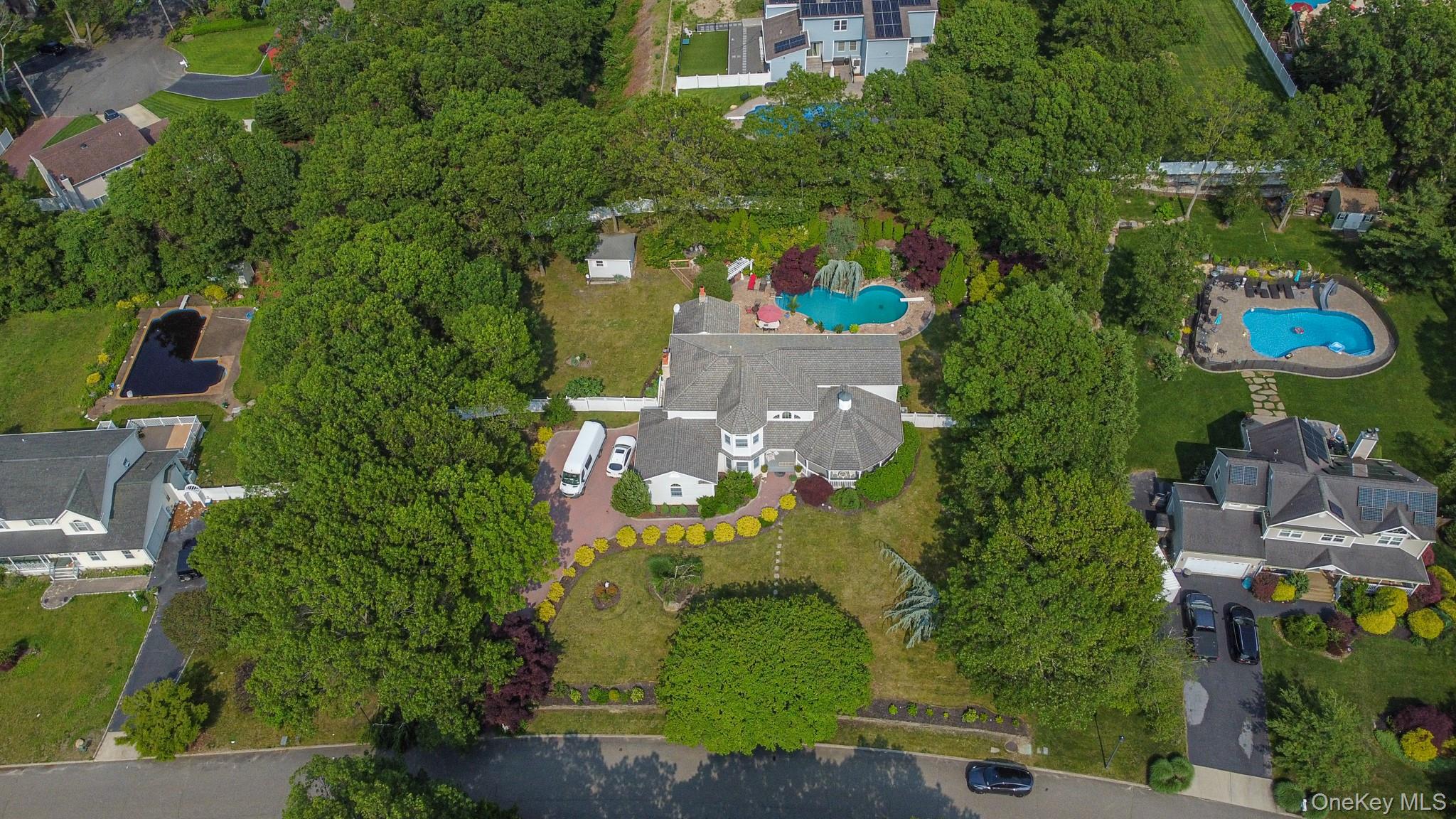 59 Lidge Drive, Farmingville, NY 11738