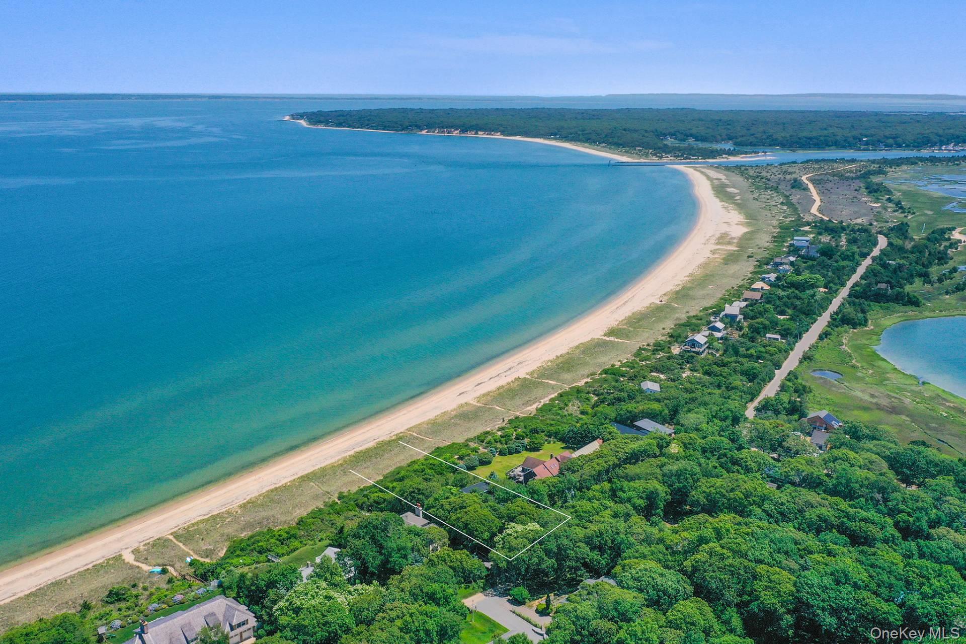 21 Bianco Road, East Hampton, NY 11937