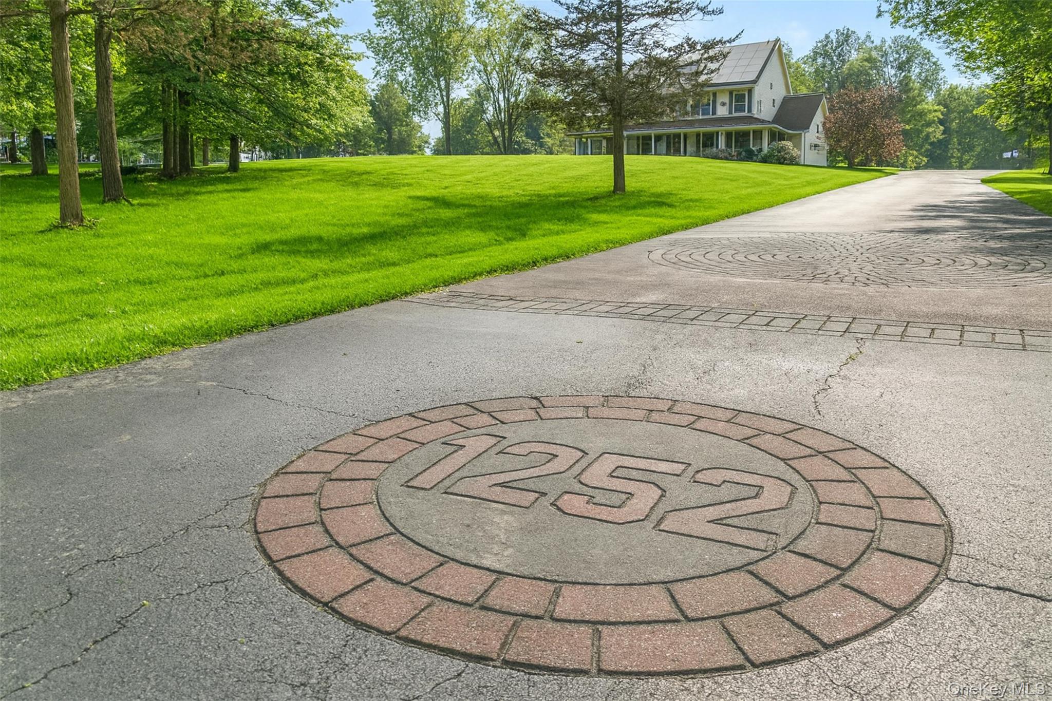 1252 Albany Post Road, Gardiner, NY 12525