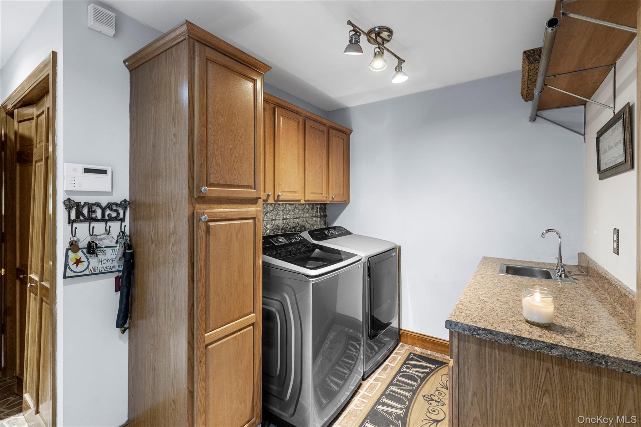 1252 Albany Post Road, Gardiner, NY 12525