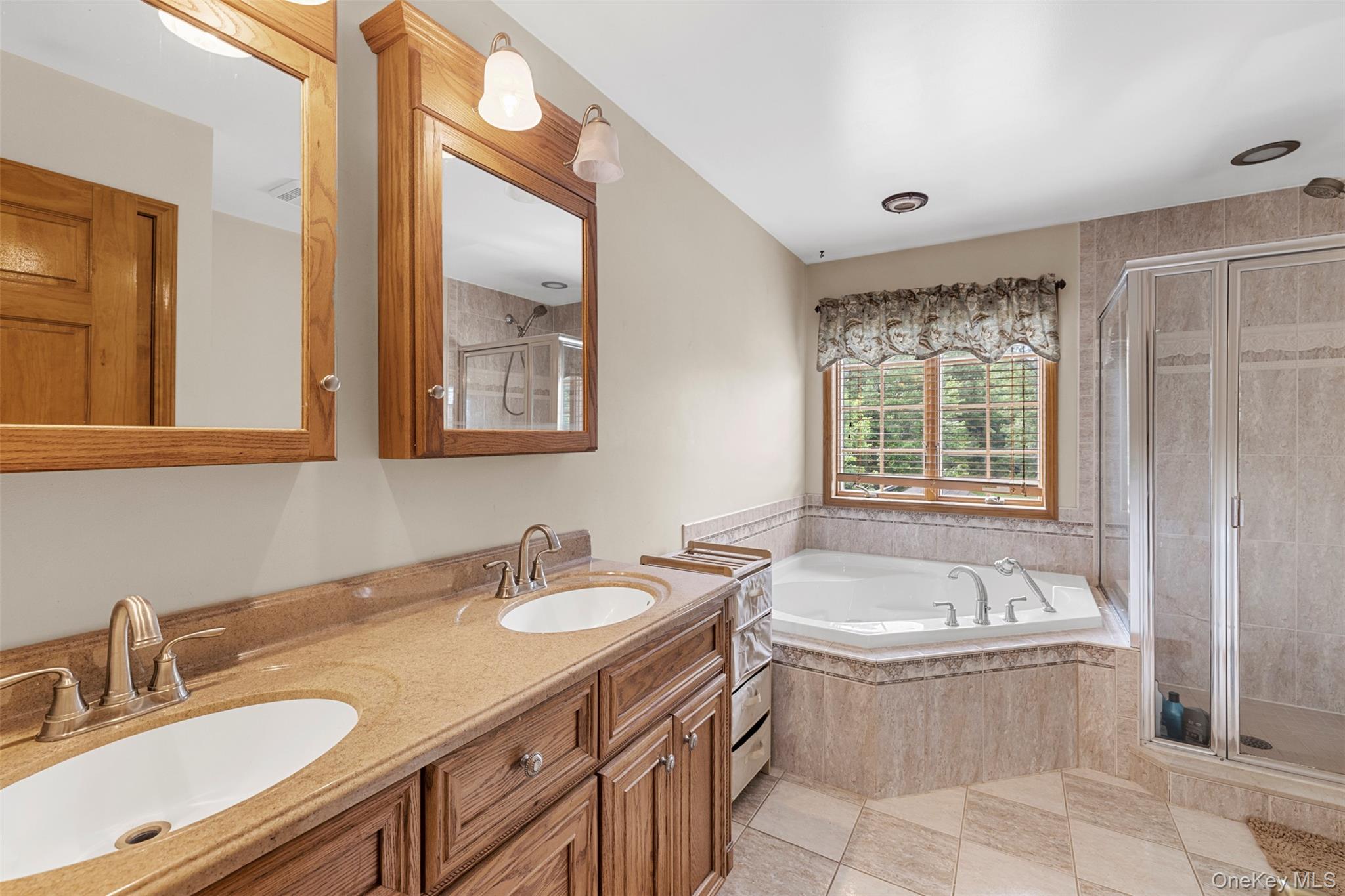 1252 Albany Post Road, Gardiner, NY 12525