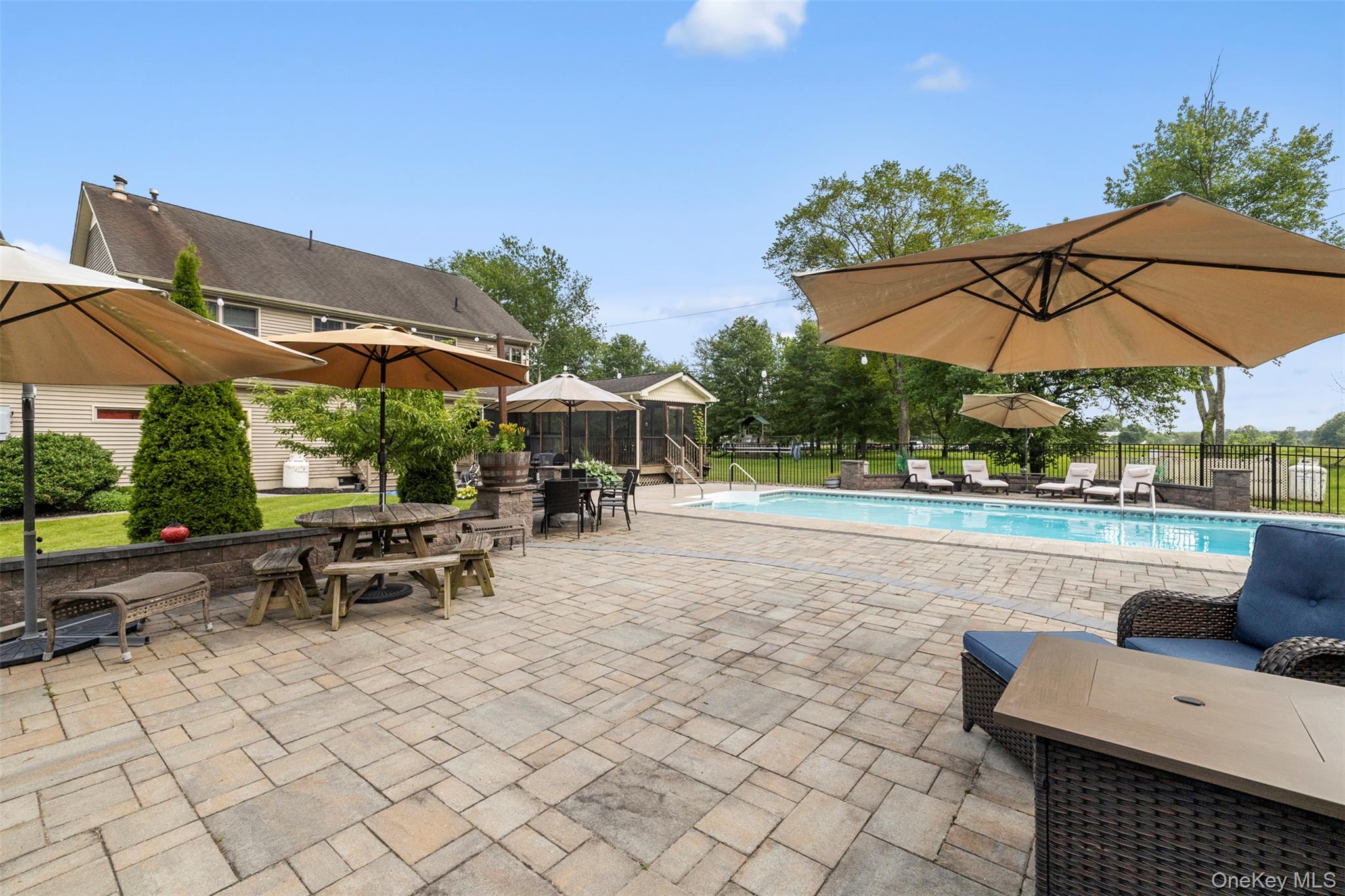 1252 Albany Post Road, Gardiner, NY 12525