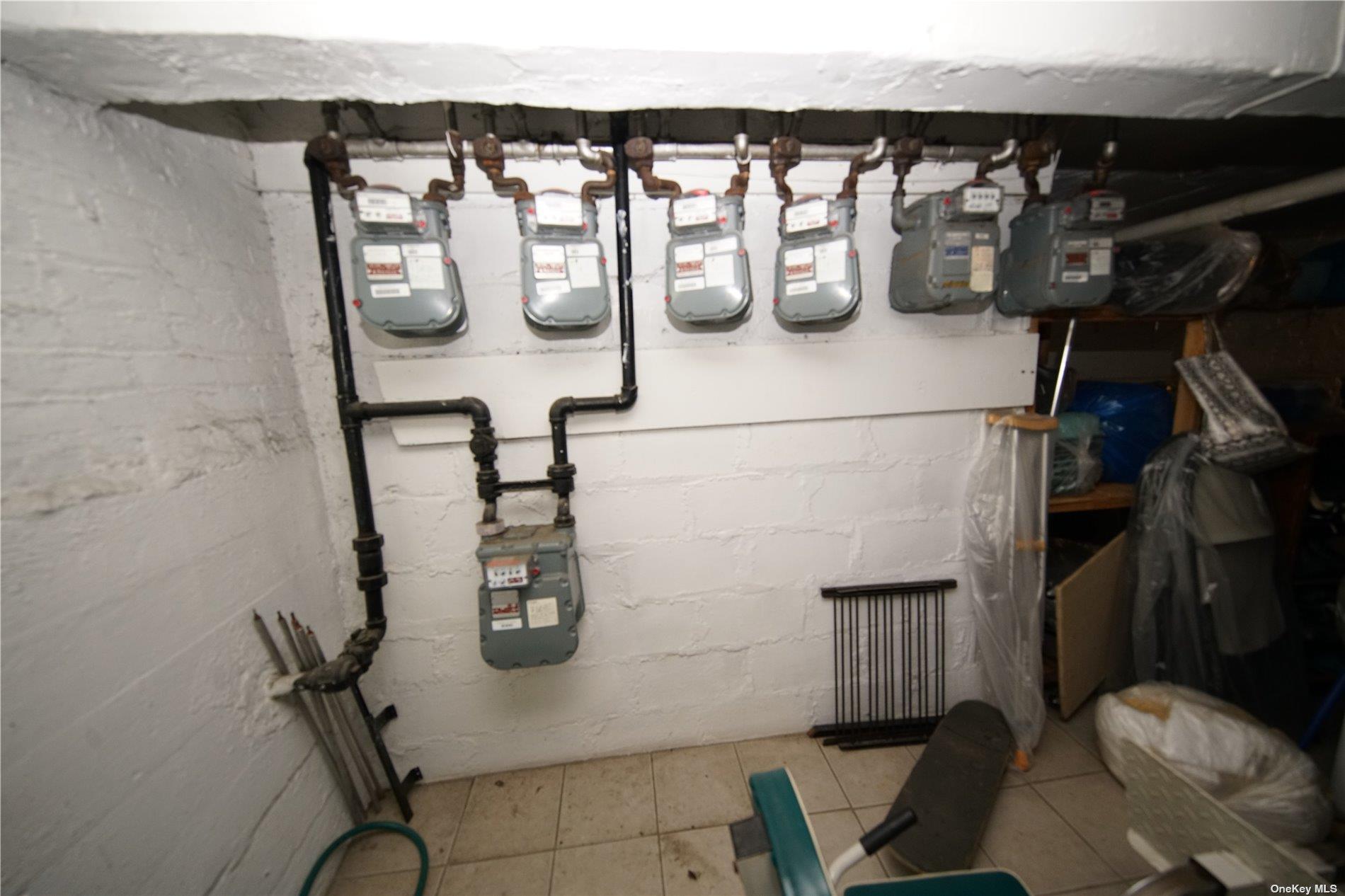 40-45 99th Street, Corona, NY 11368