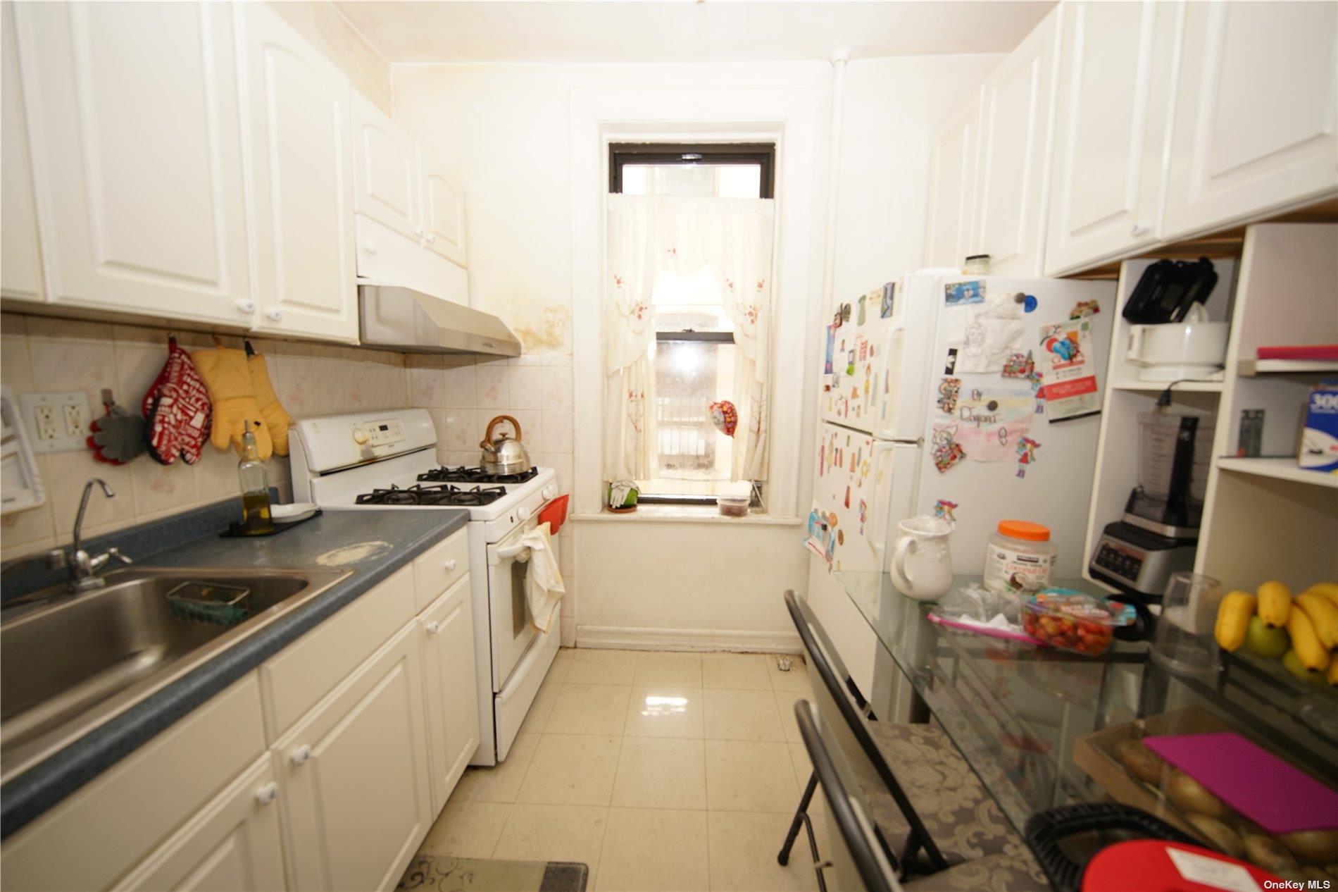 40-45 99th Street, Corona, NY 11368