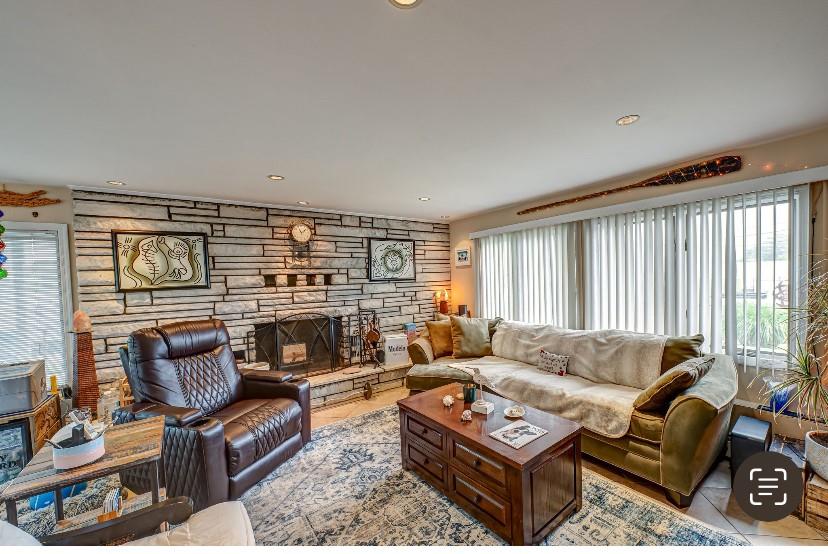 510 S Great Neck Road, Copiague, NY 11726