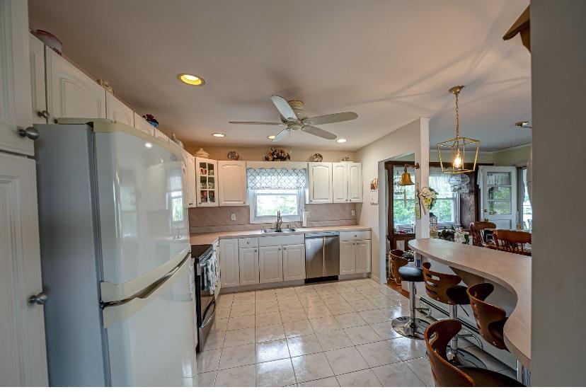 510 S Great Neck Road, Copiague, NY 11726