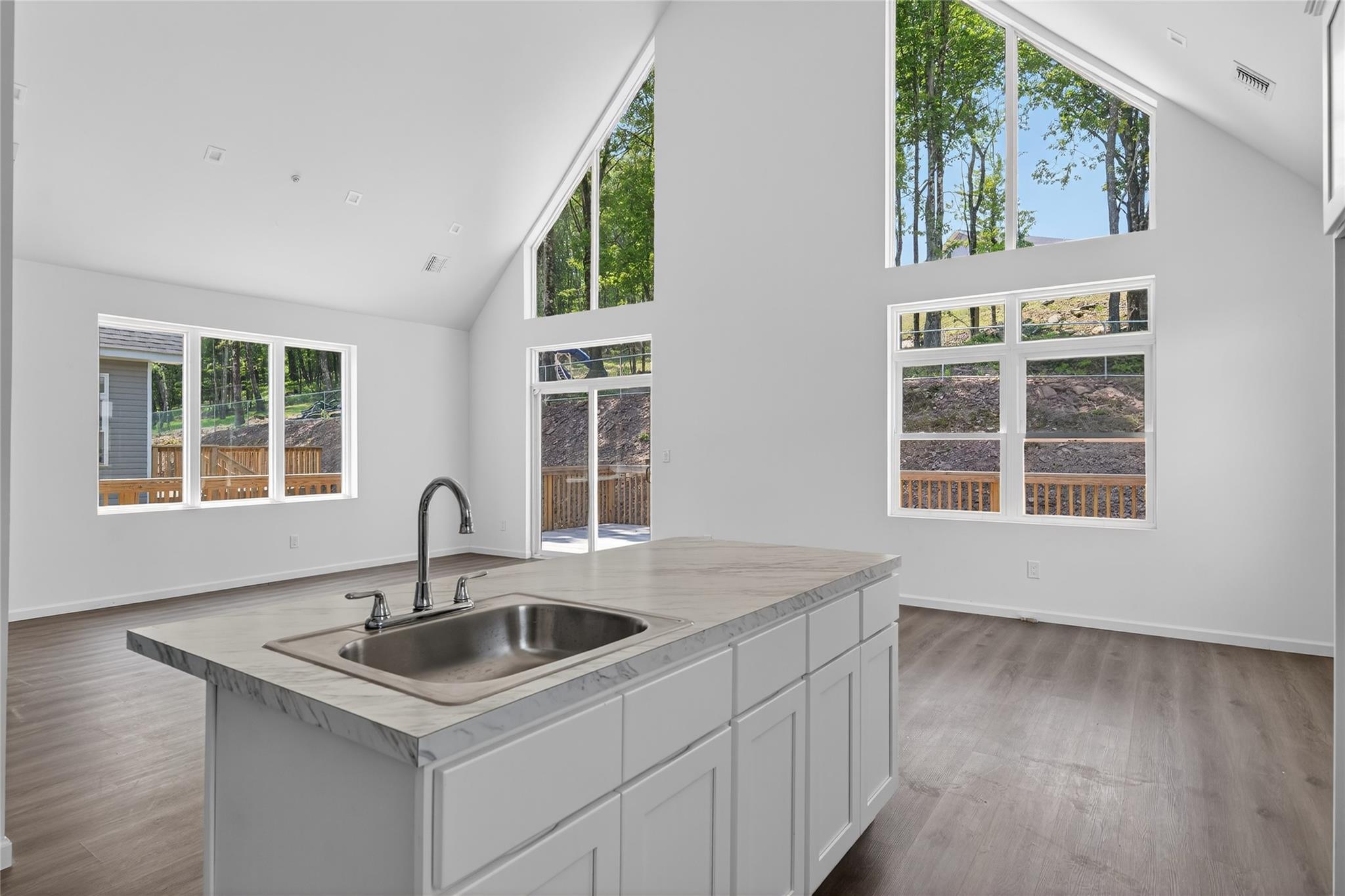 20 Torah Circle, Fallsburg, NY 12733